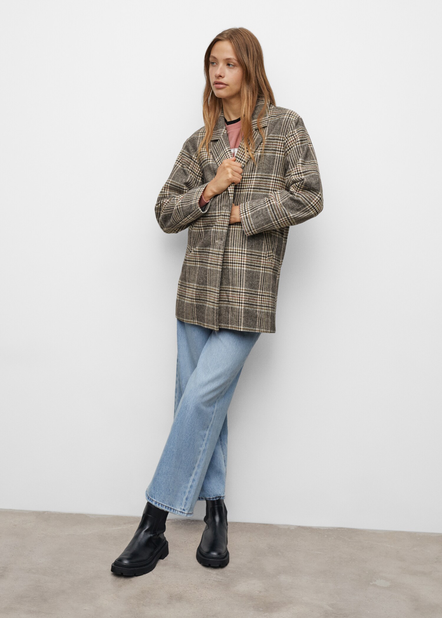 Lapelled straight-cut coat - Details of the article 2