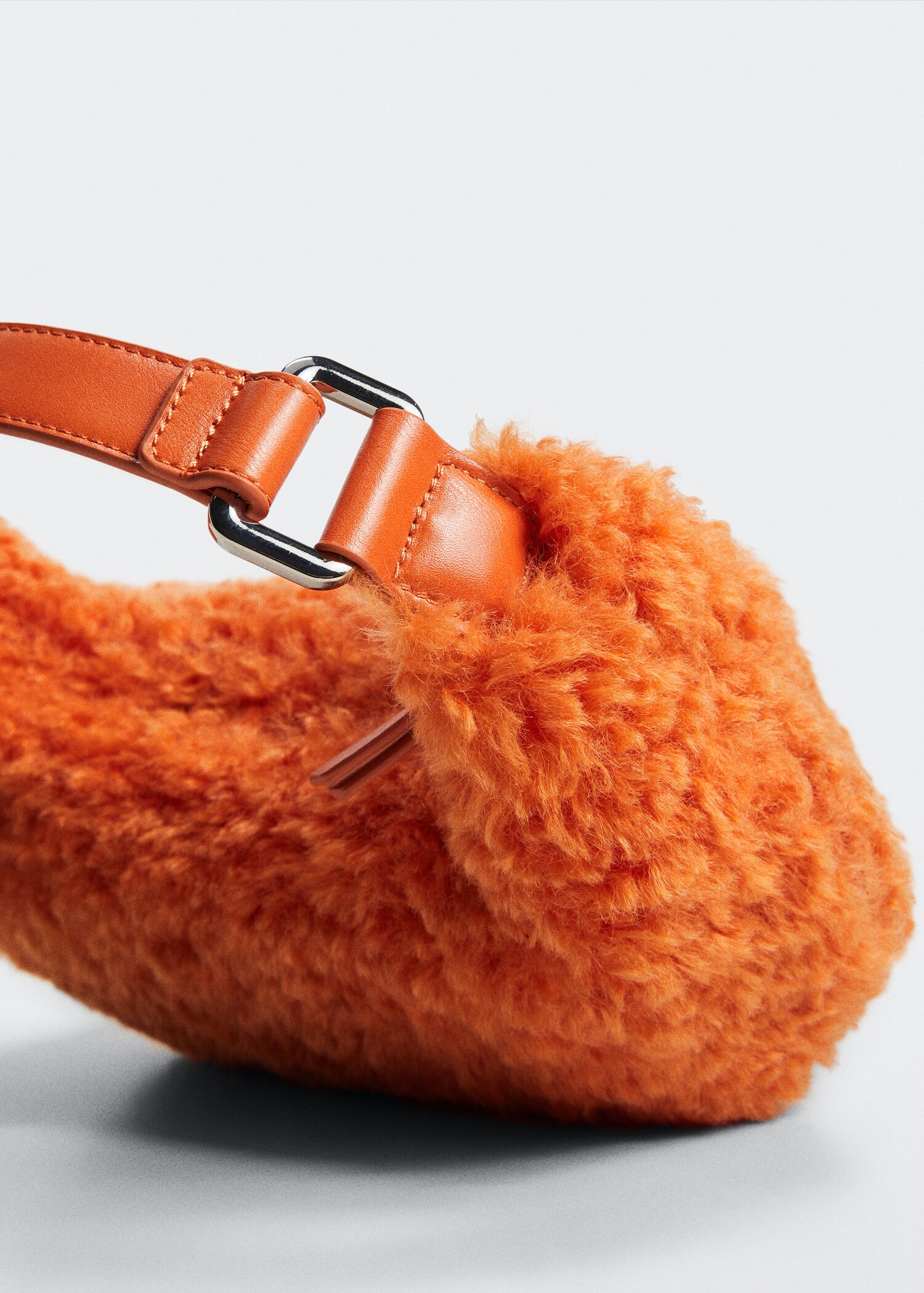 Short handle hair bag - Details of the article 1