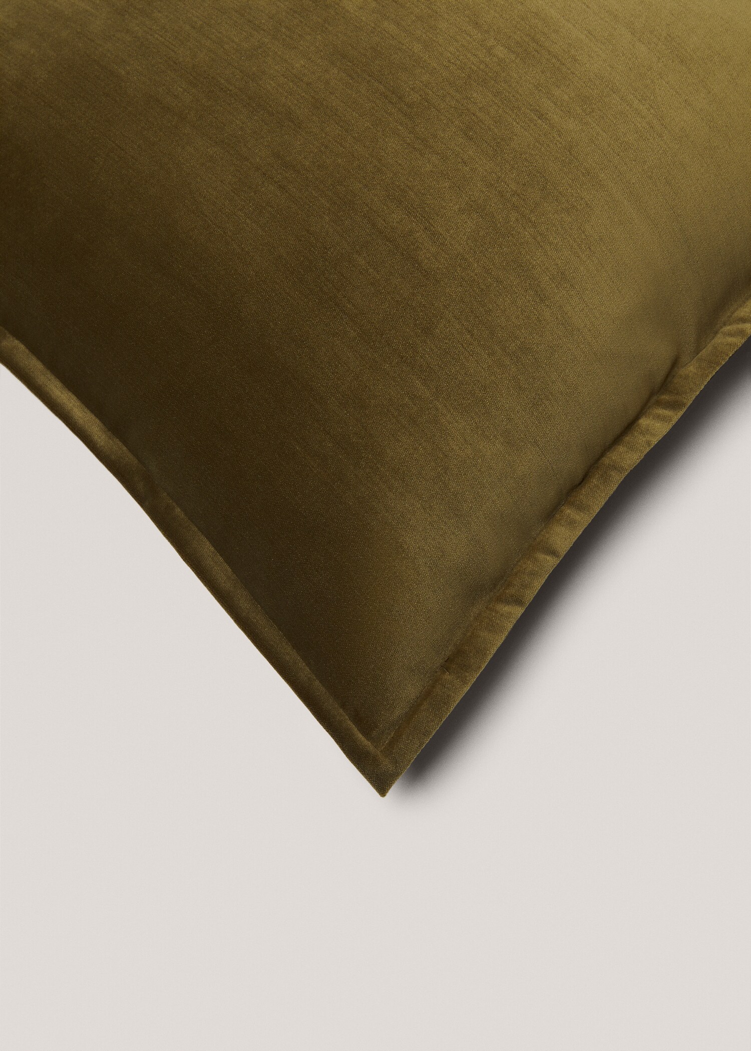 Velvet cushion cover 19.69x19.69 in - Details of the article 3