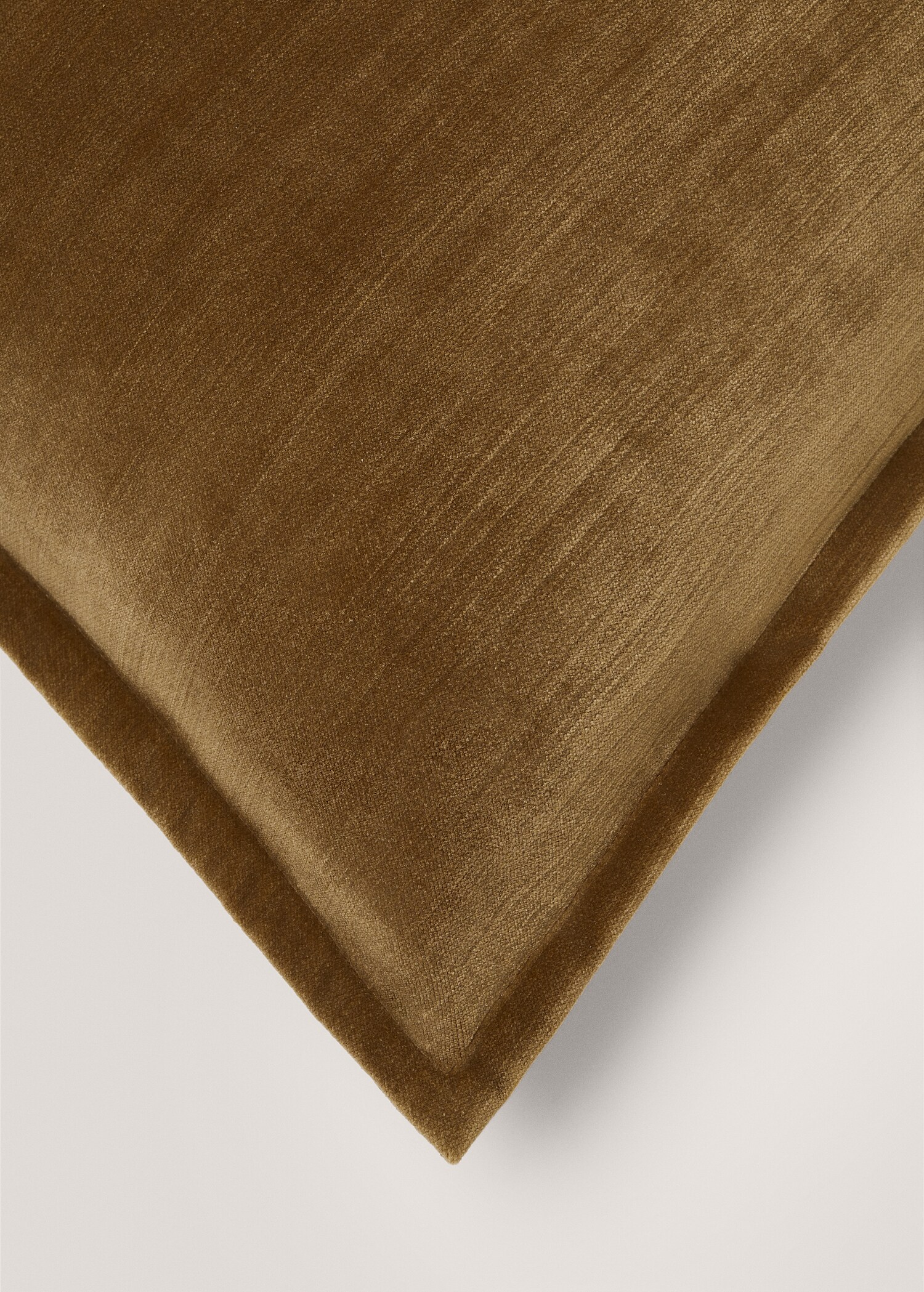Velvet cushion cover 19.69x19.69 in - Details of the article 3
