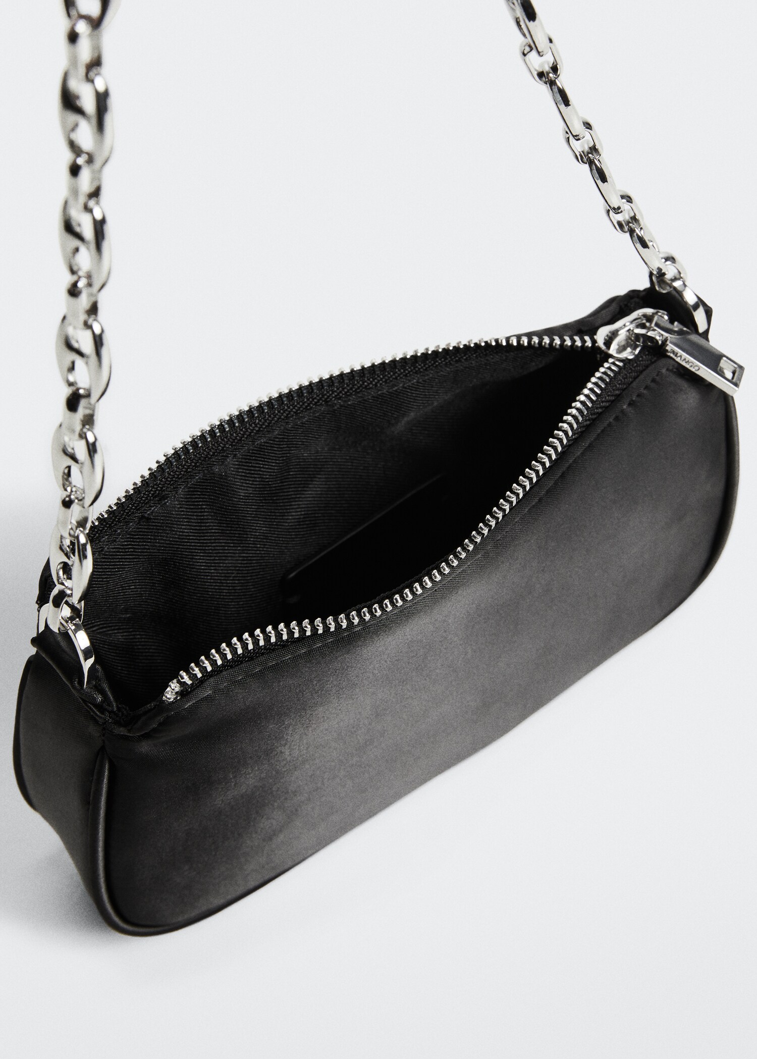 Satin chain bag - Details of the article 2