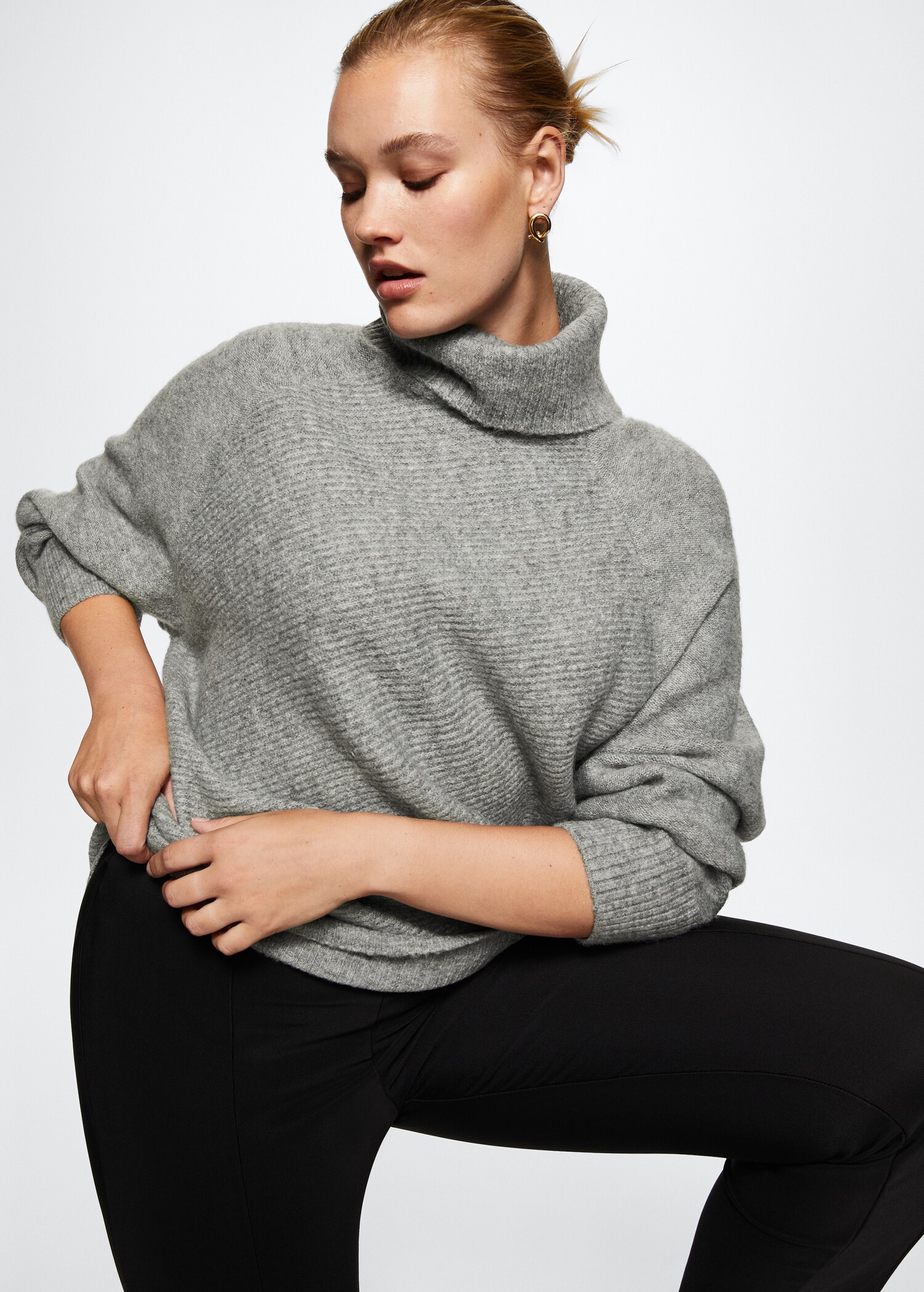 Turtle neck sweater - Details of the article 5
