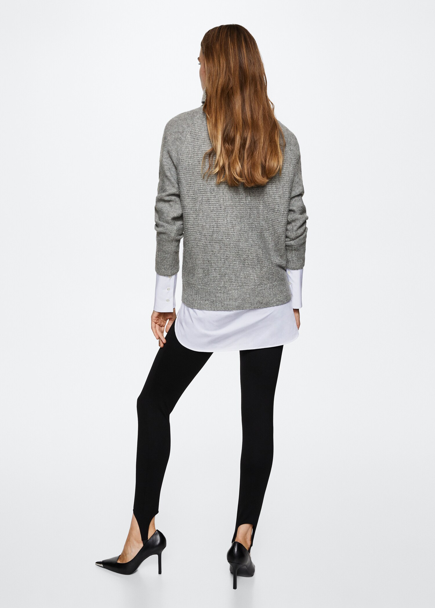 Turtle neck sweater - Reverse of the article