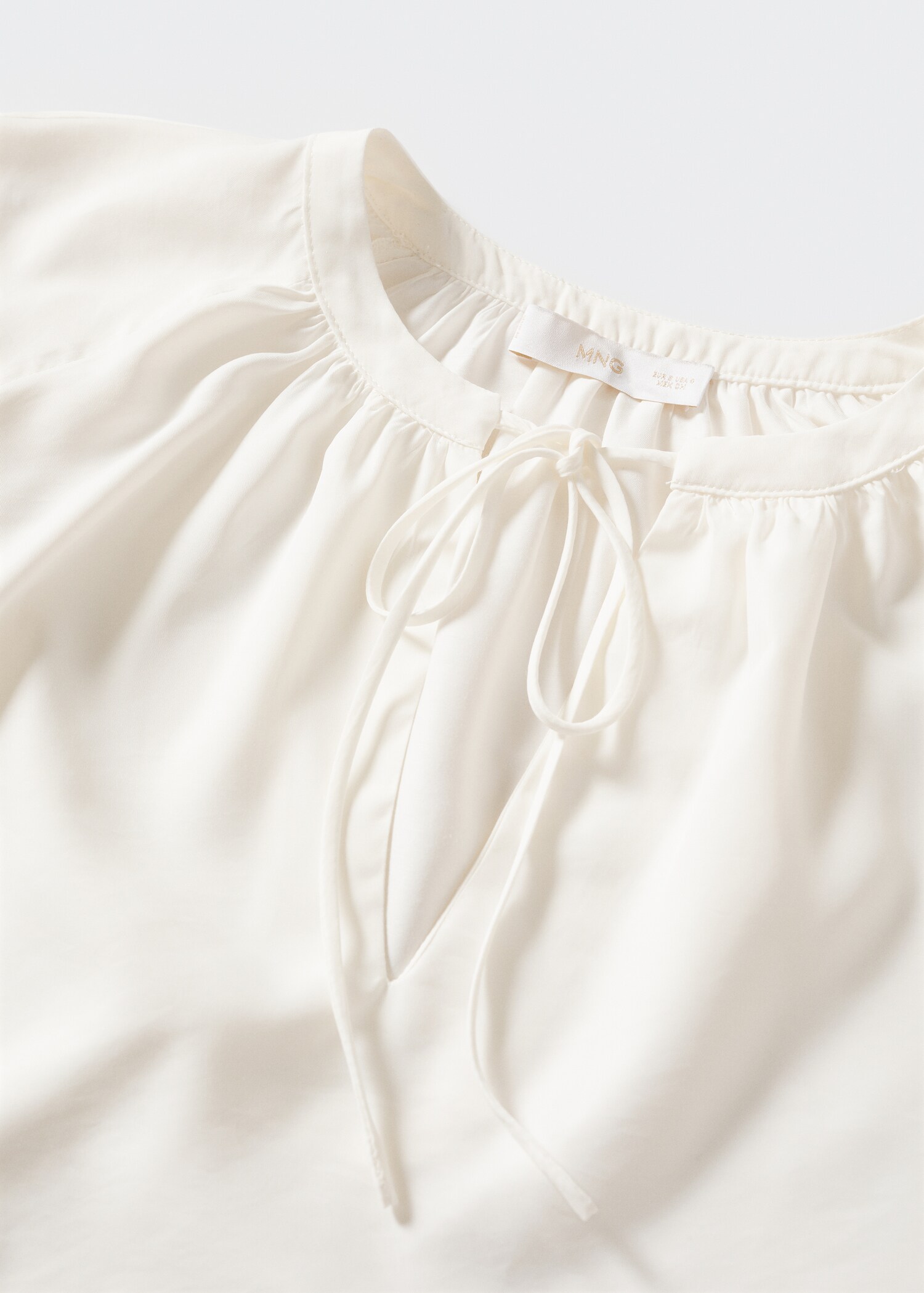Lace flowy blouse - Details of the article 8
