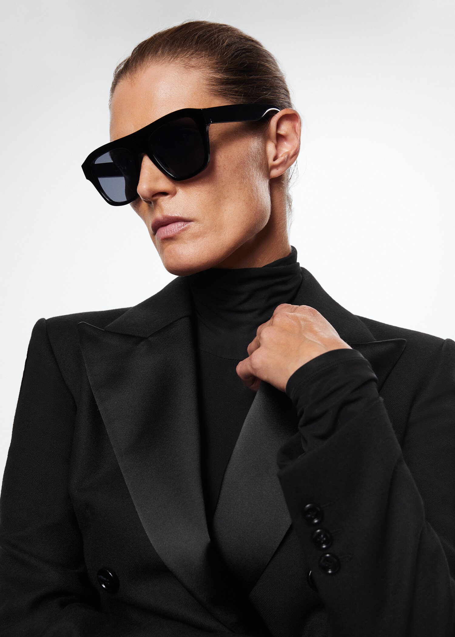 Satin lapels blazer - Details of the article 4