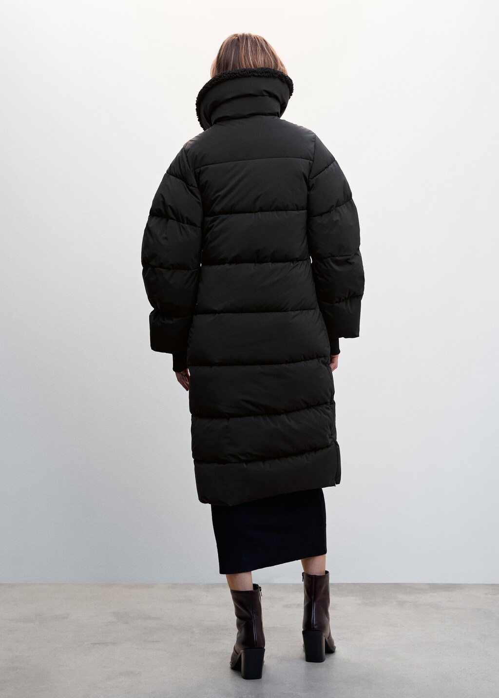 Anorak matelasse col imitation mouton retourne Femme MANGO OUTLET Belgique