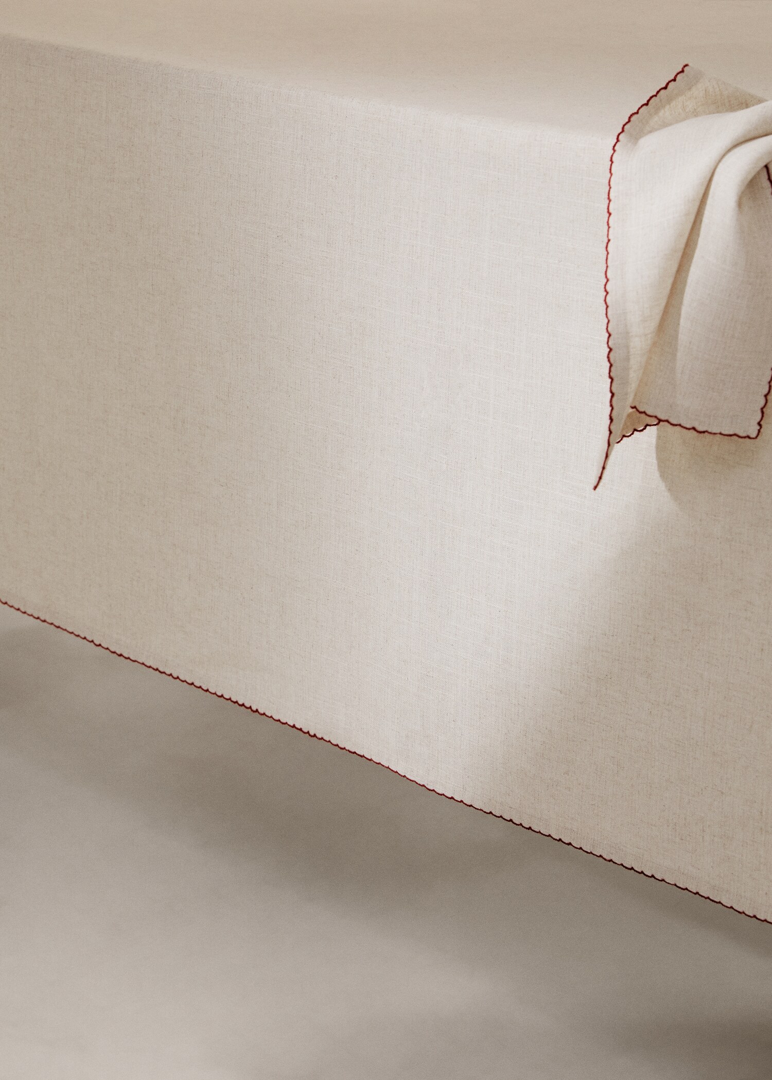 Mantel ribete bordado 150x150cm - Detalle del artículo 8