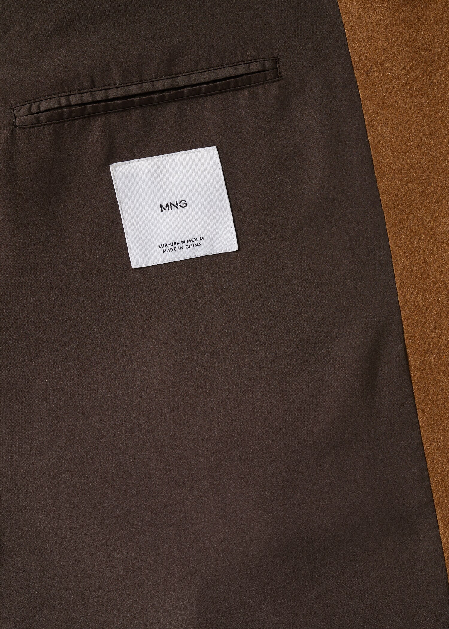 Hooded wool coat - Details of the article 8