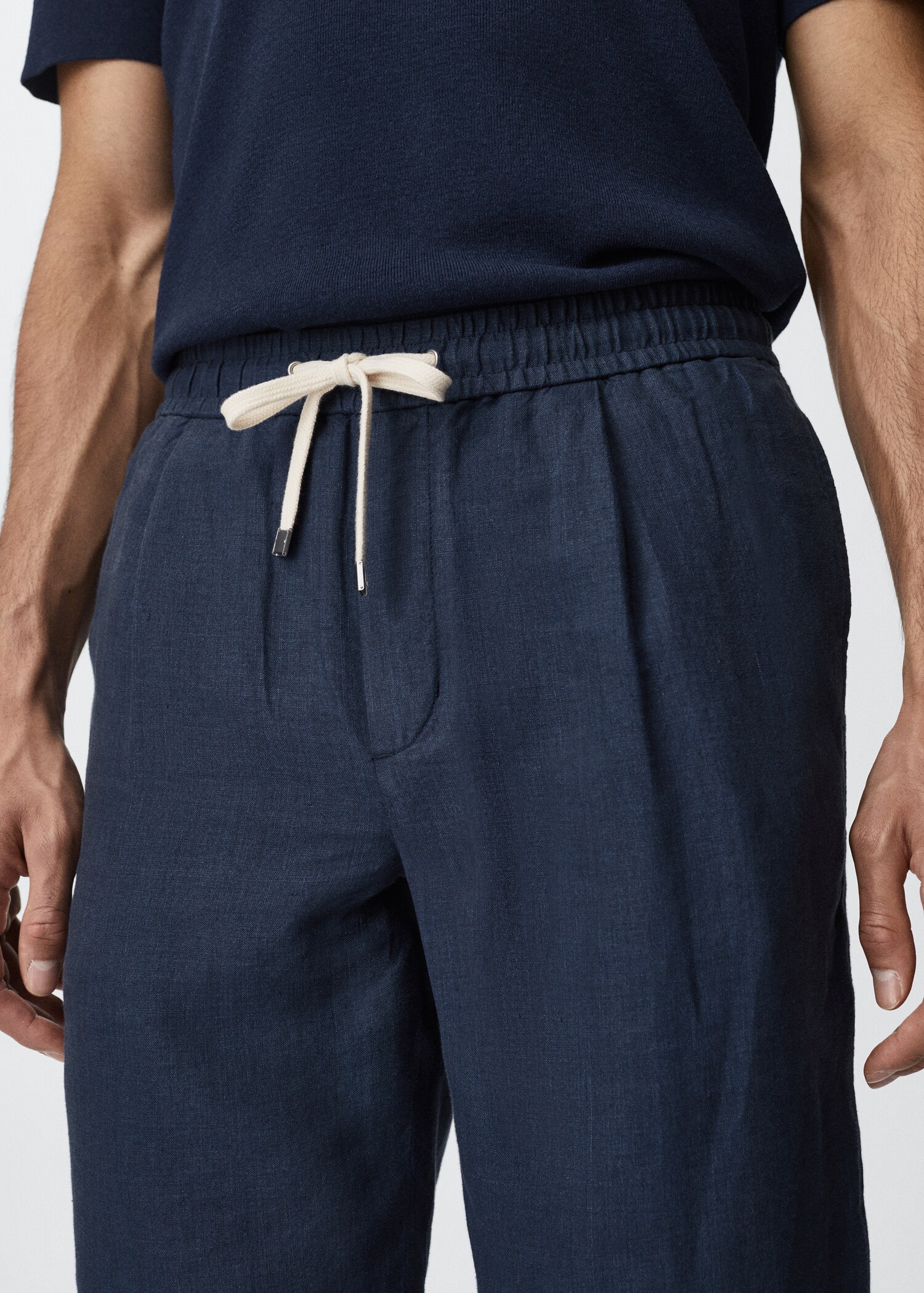 Pleated linen joggers - Details of the article 1