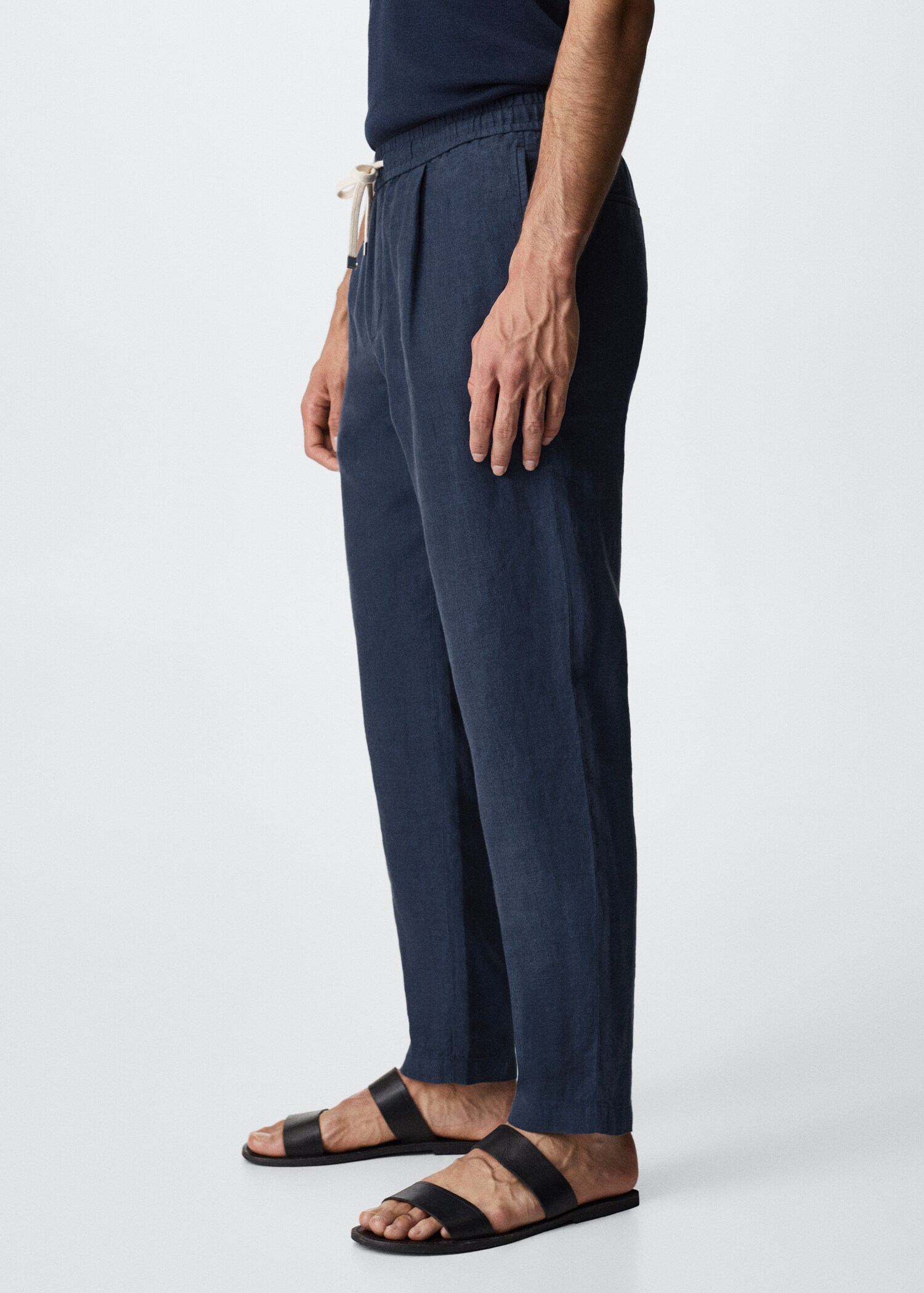 Pleated linen joggers - Details of the article 2