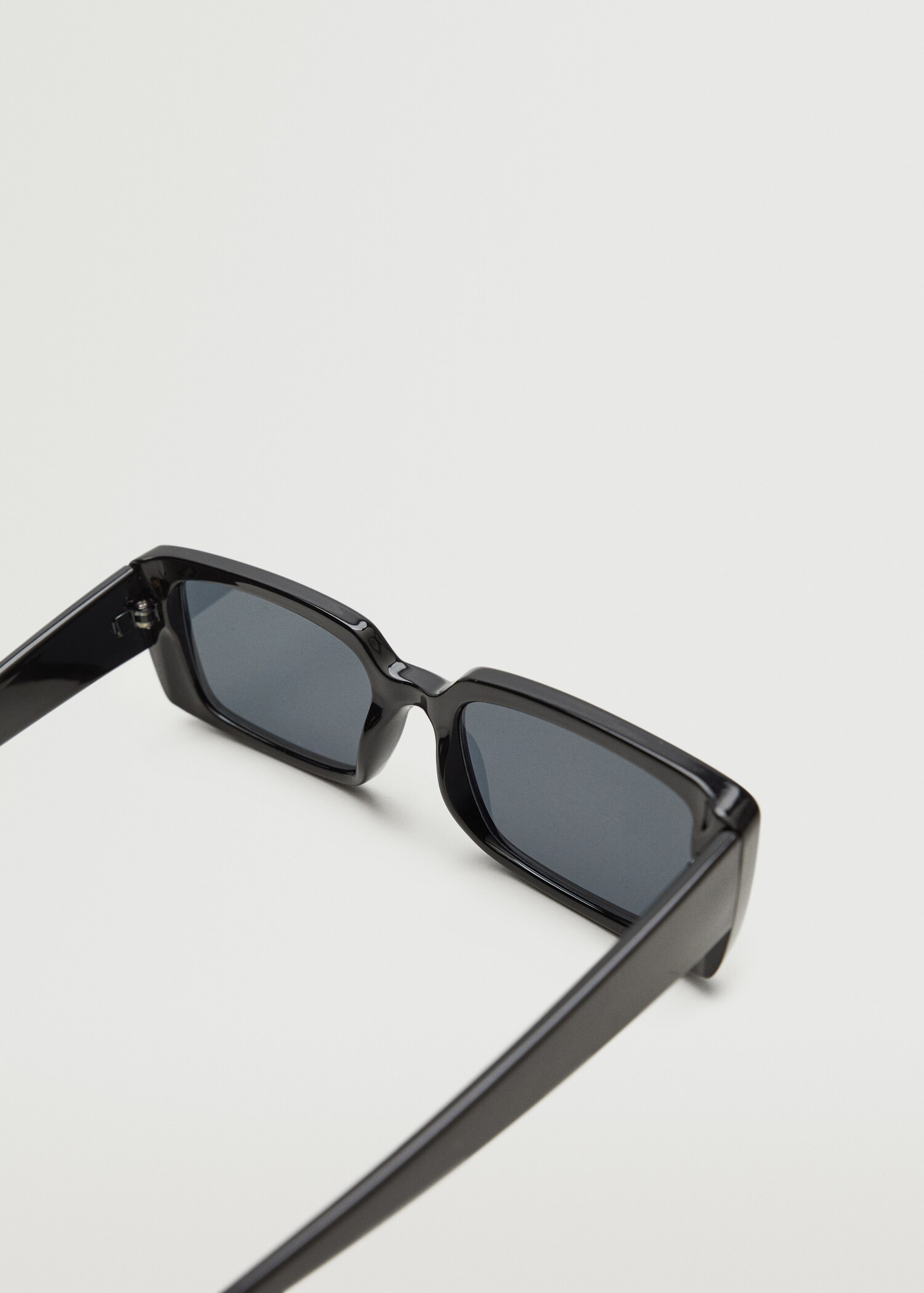 Resin frame sunglasses - Details of the article 2