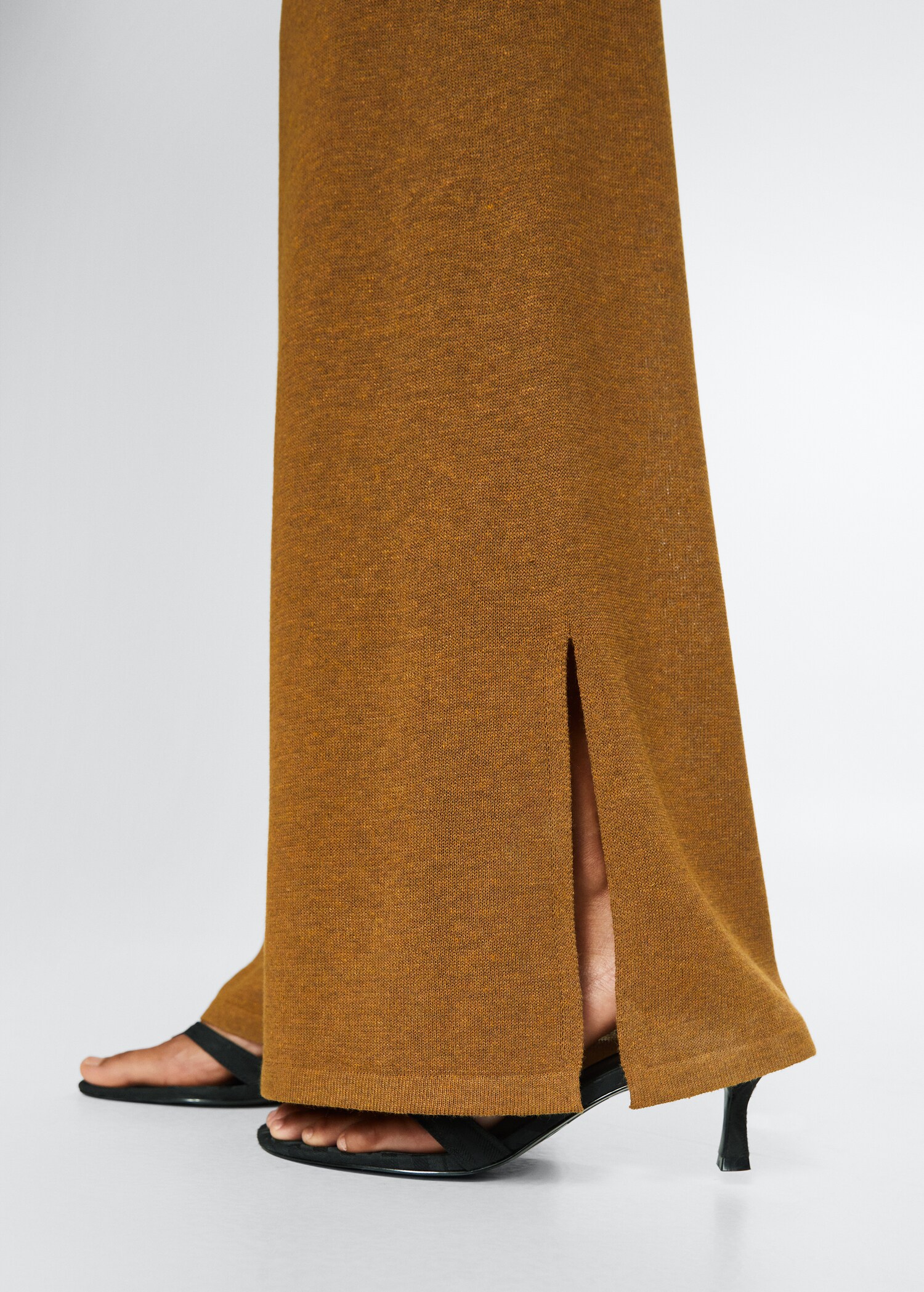 Side slit knit pants - Details of the article 6
