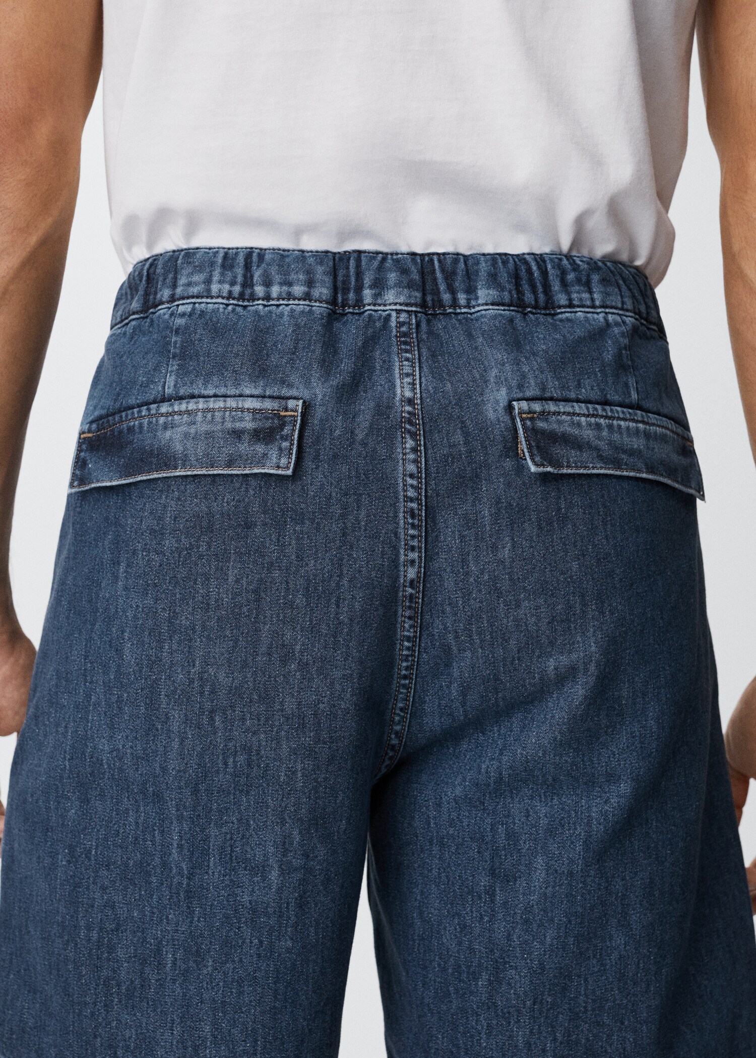 Jeans-Bermudashorts mit Kordelzug - Detail des Artikels 3