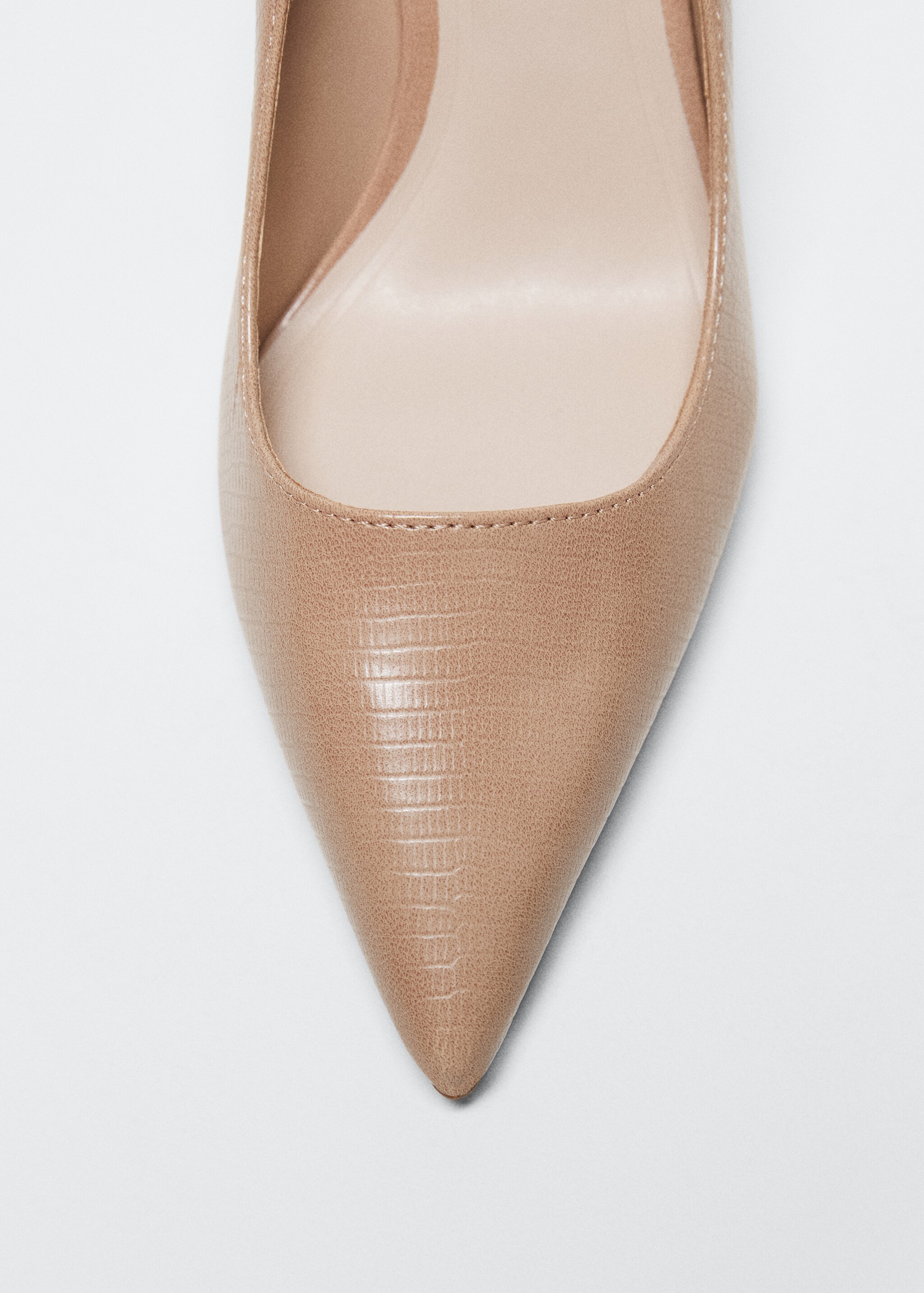 Pointed toe pumps - Details of the article 2