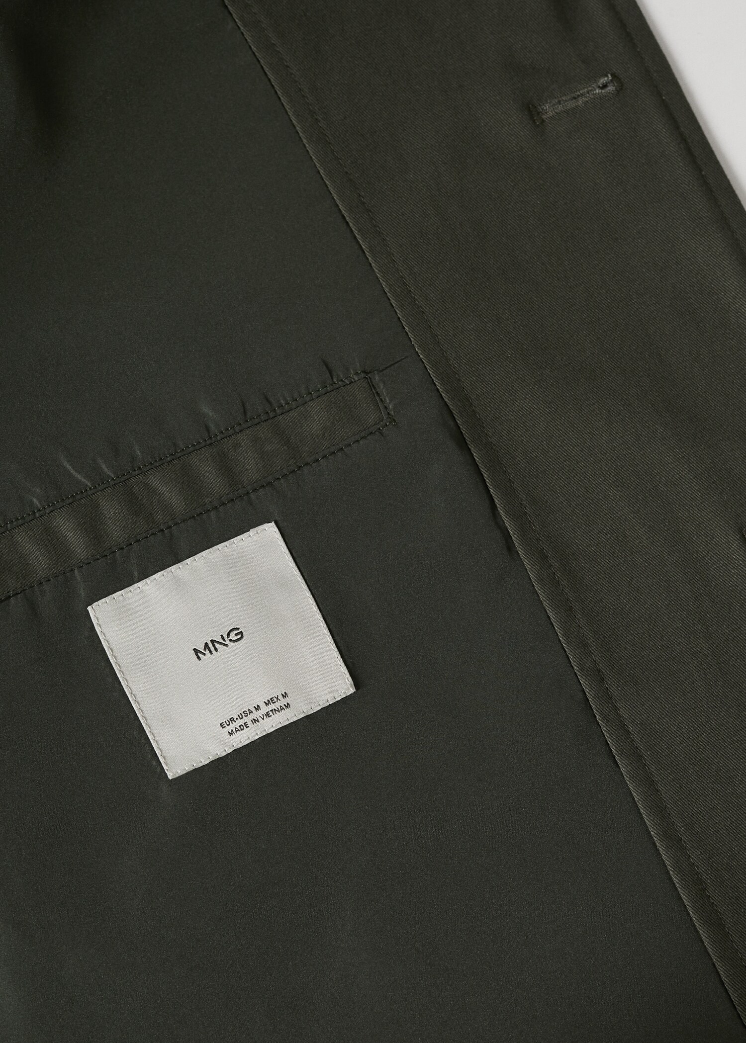 Water-repellent cotton trench coat - Details of the article 8