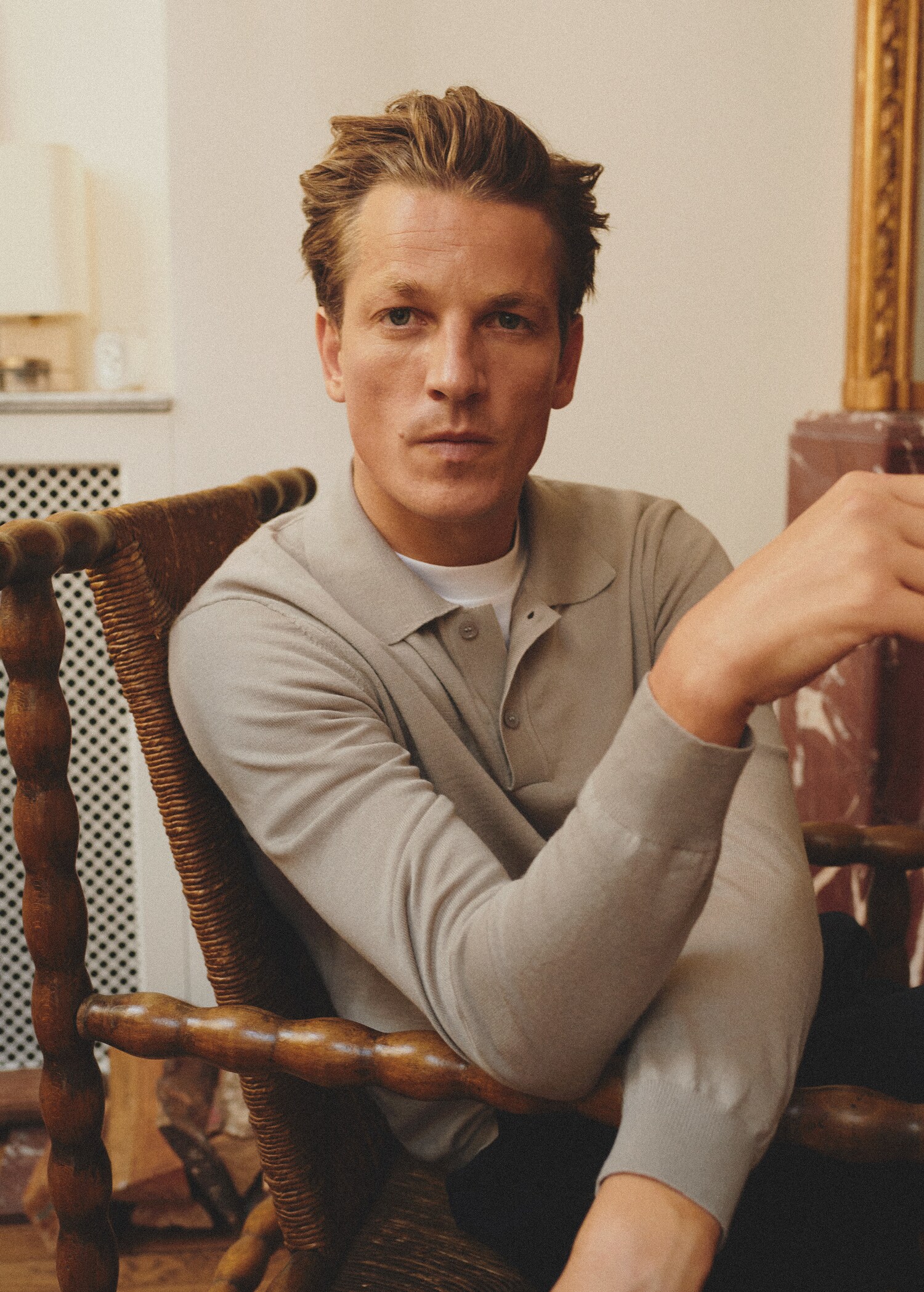 Knitted woollen polo shirt - Details of the article 5
