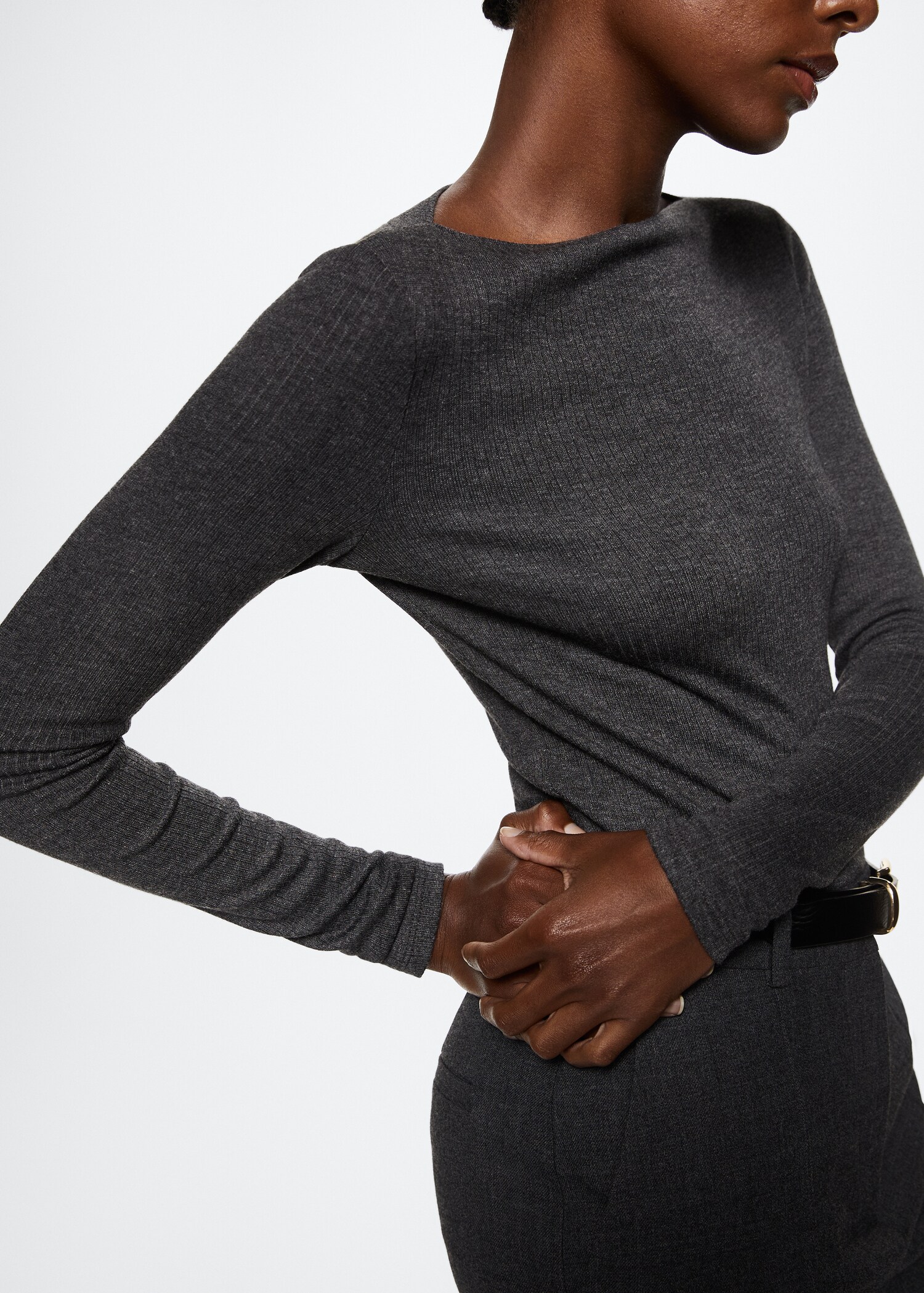 T-Shirt mit Bateau-Ausschnitt - Detail des Artikels 2