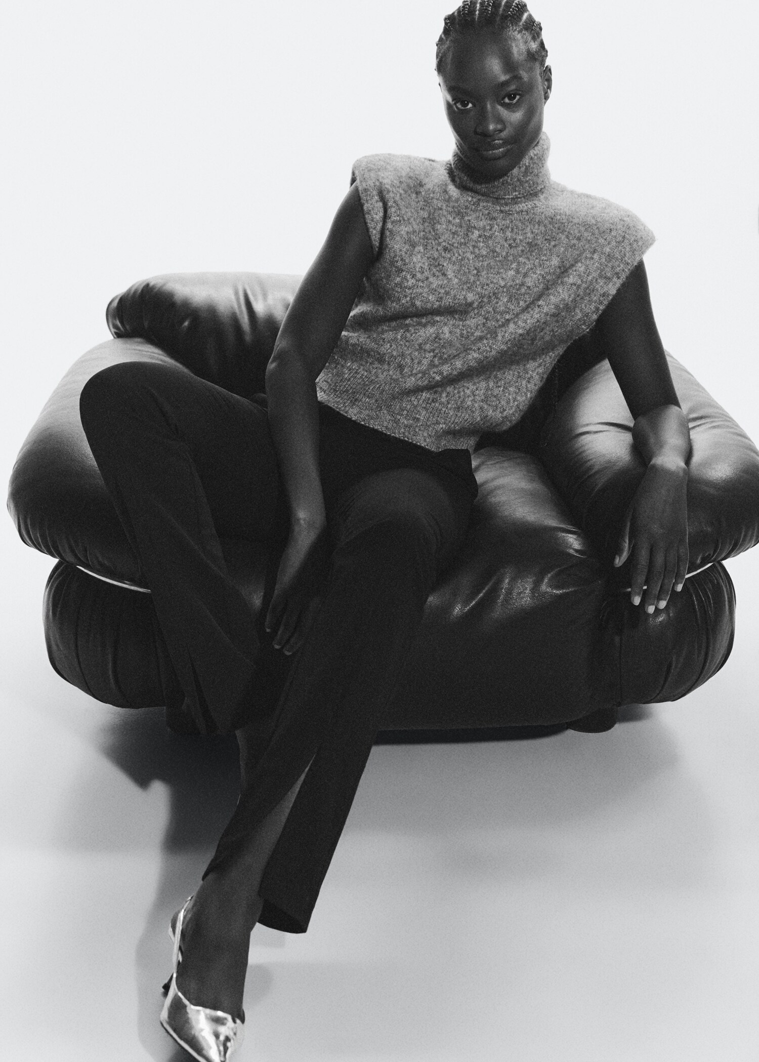 Slit hem trousers - Details of the article 2