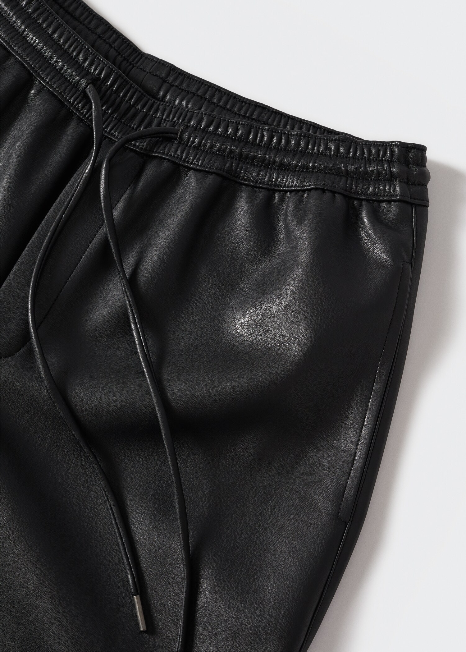 Hose mit Stretchbund und Leder-Effekt - Detail des Artikels 8