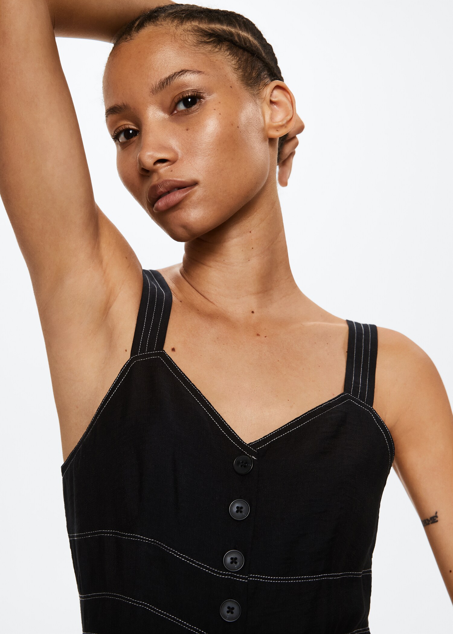 Kleid mit Ziernähten