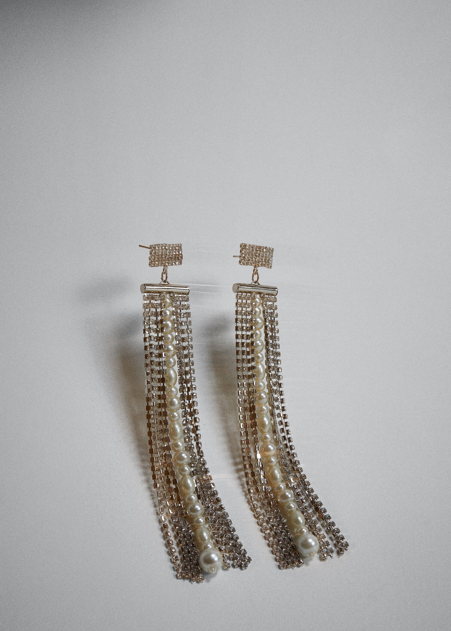 Crystal cascade earrings with pearls - Details of the article 2
