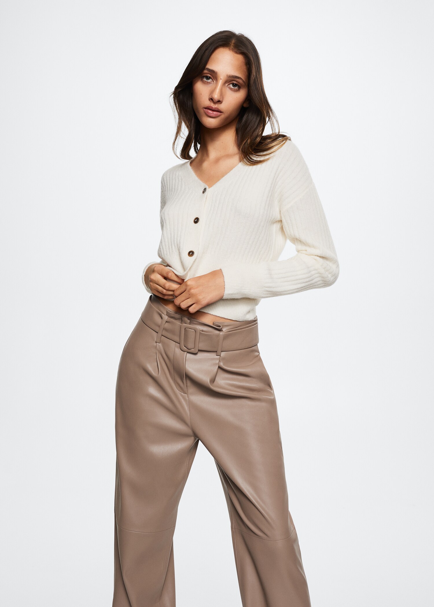 Pantalón recto efecto piel - Detalle del artículo 1