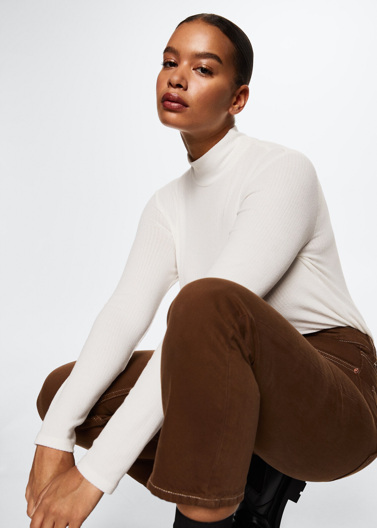 Ribbed long-sleeved t-shirt - Details of the article 5