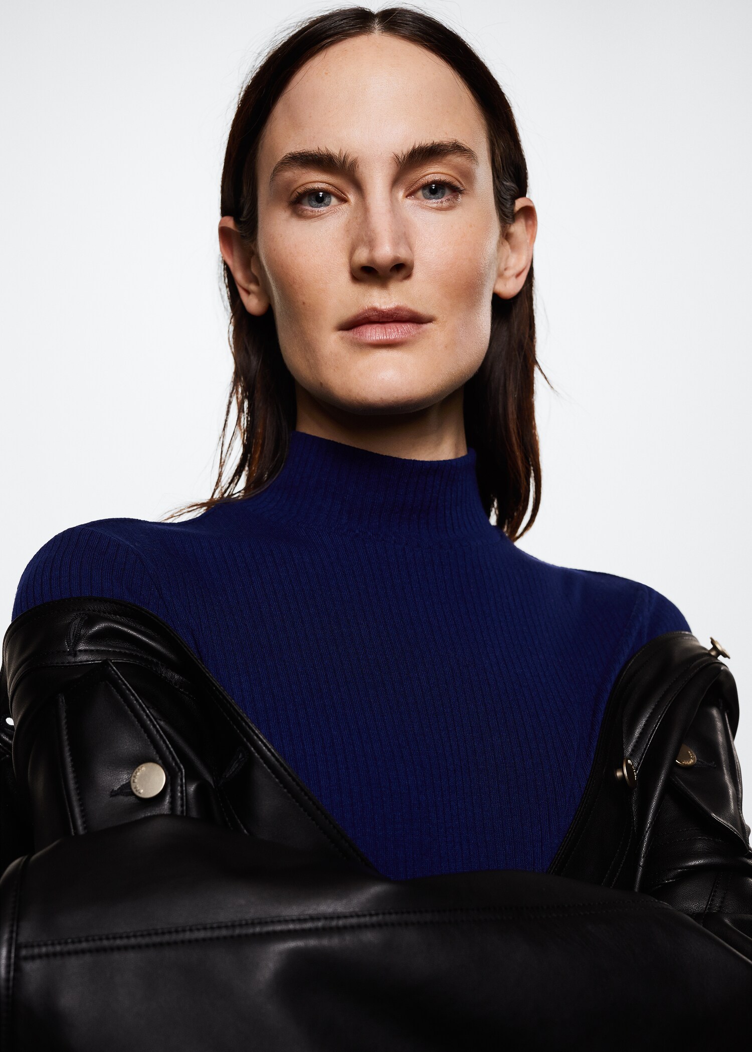 Ribbed long-sleeved t-shirt - Details of the article 1