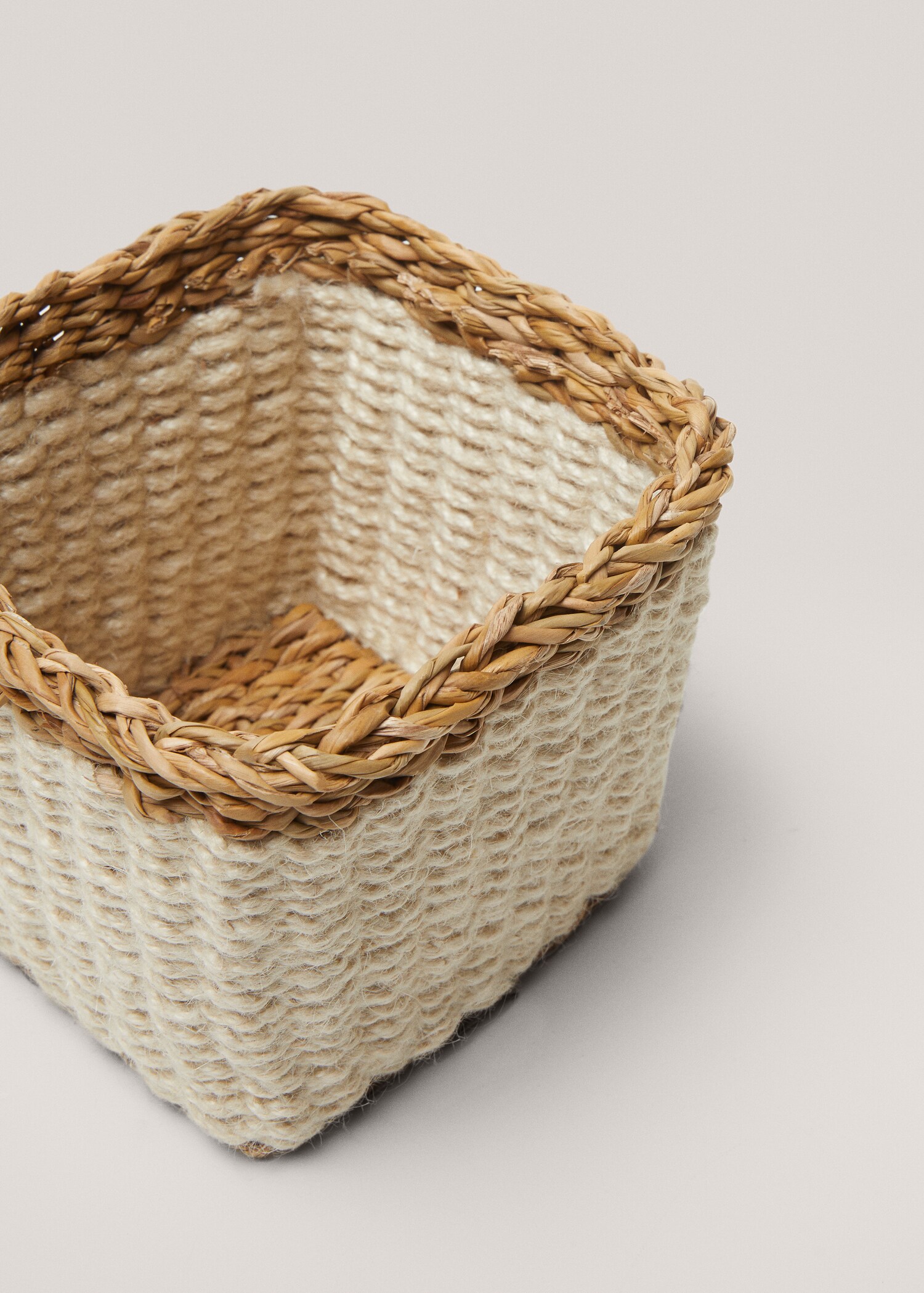 Coș din fibre naturale 14x14 cm - Detaliu al articolului 2