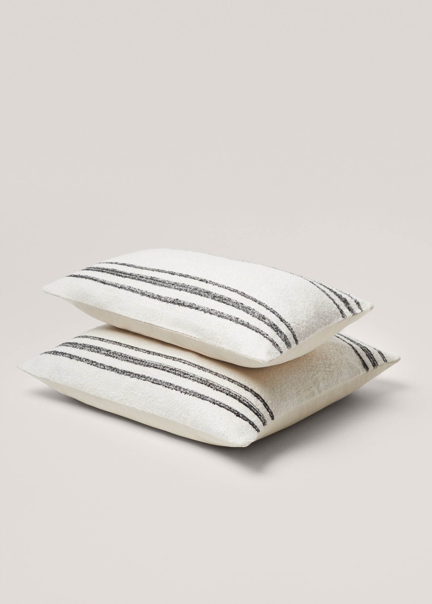 Striped cushion case 40x60cm - Details of the article 5