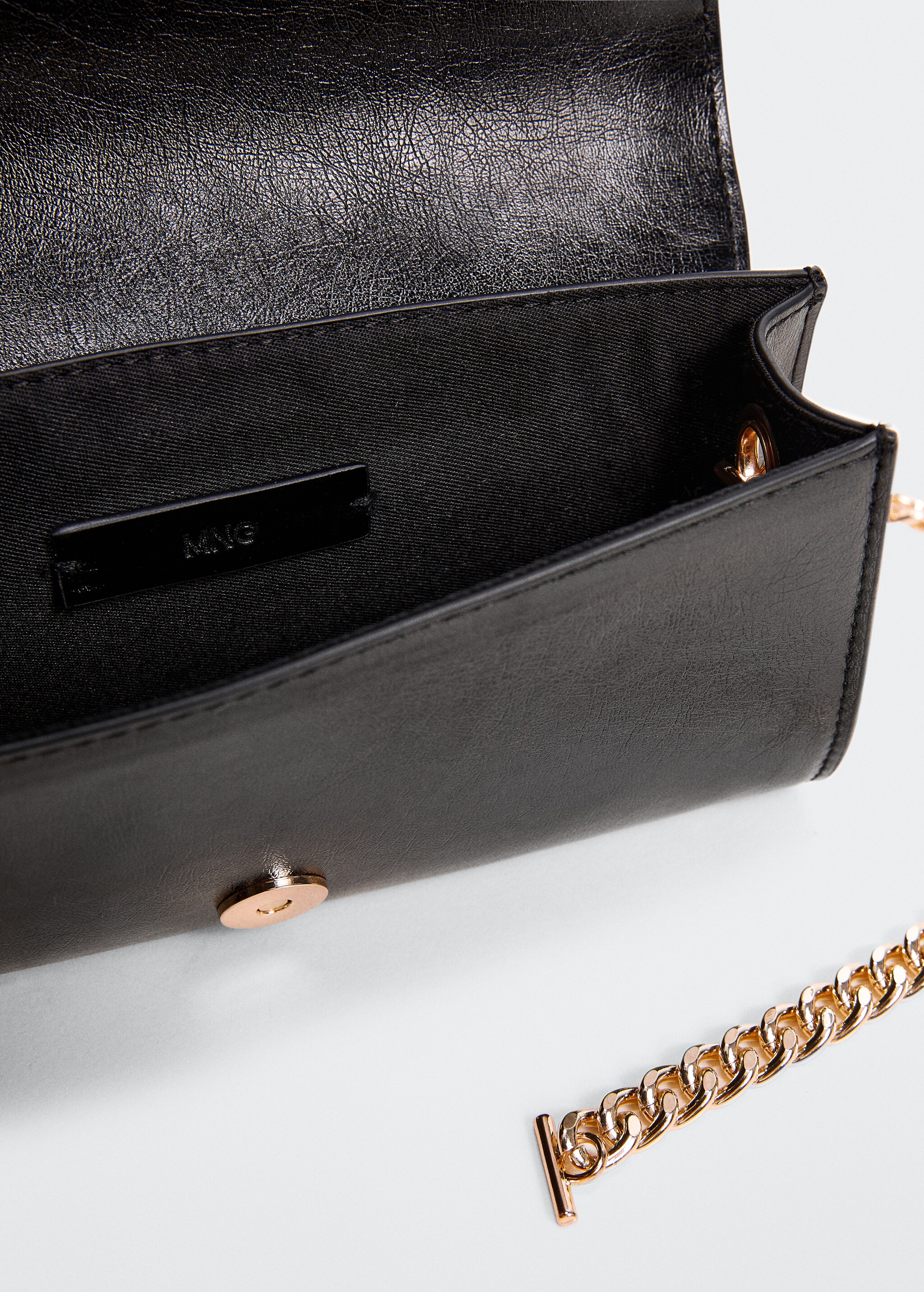 Quilted bag with chain handle - Details of the article 1