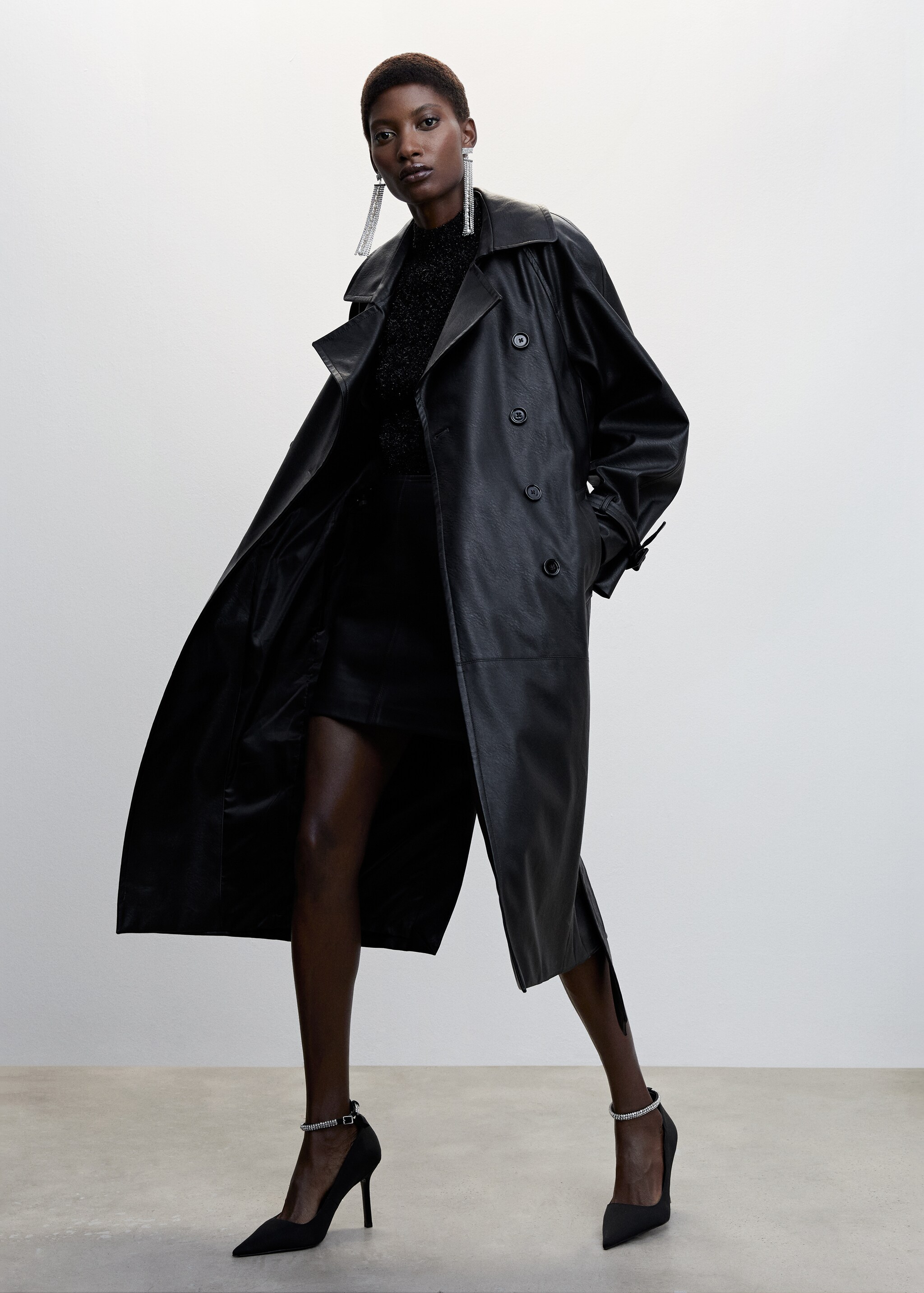 Leather-effect trench coat - Details of the article 2
