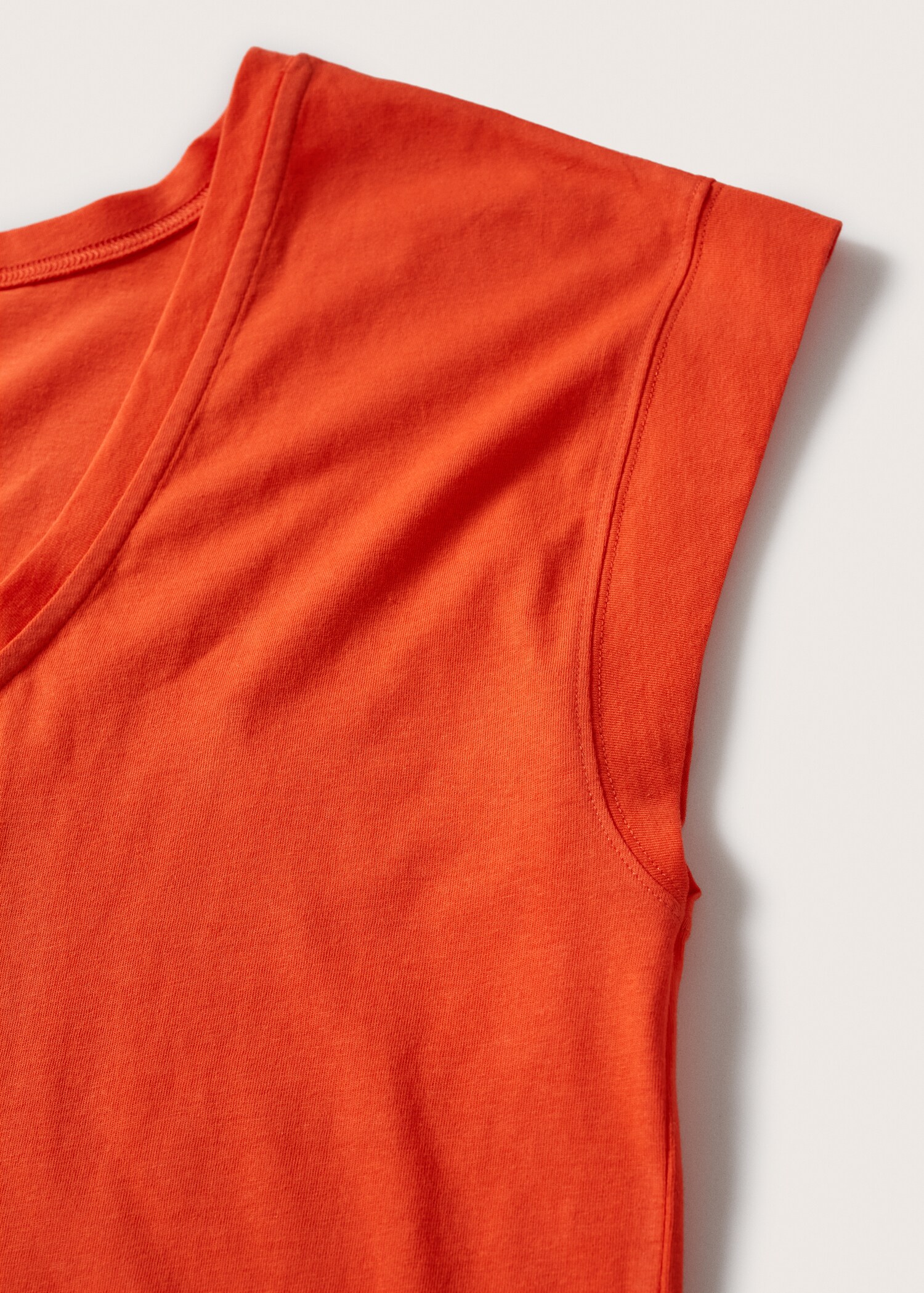 Scoop back T-shirt - Details of the article 8