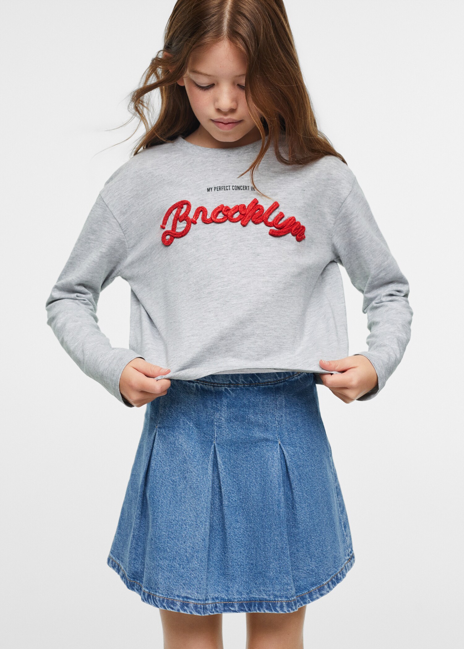 Embossed long-sleeved t-shirt - Details of the article 1