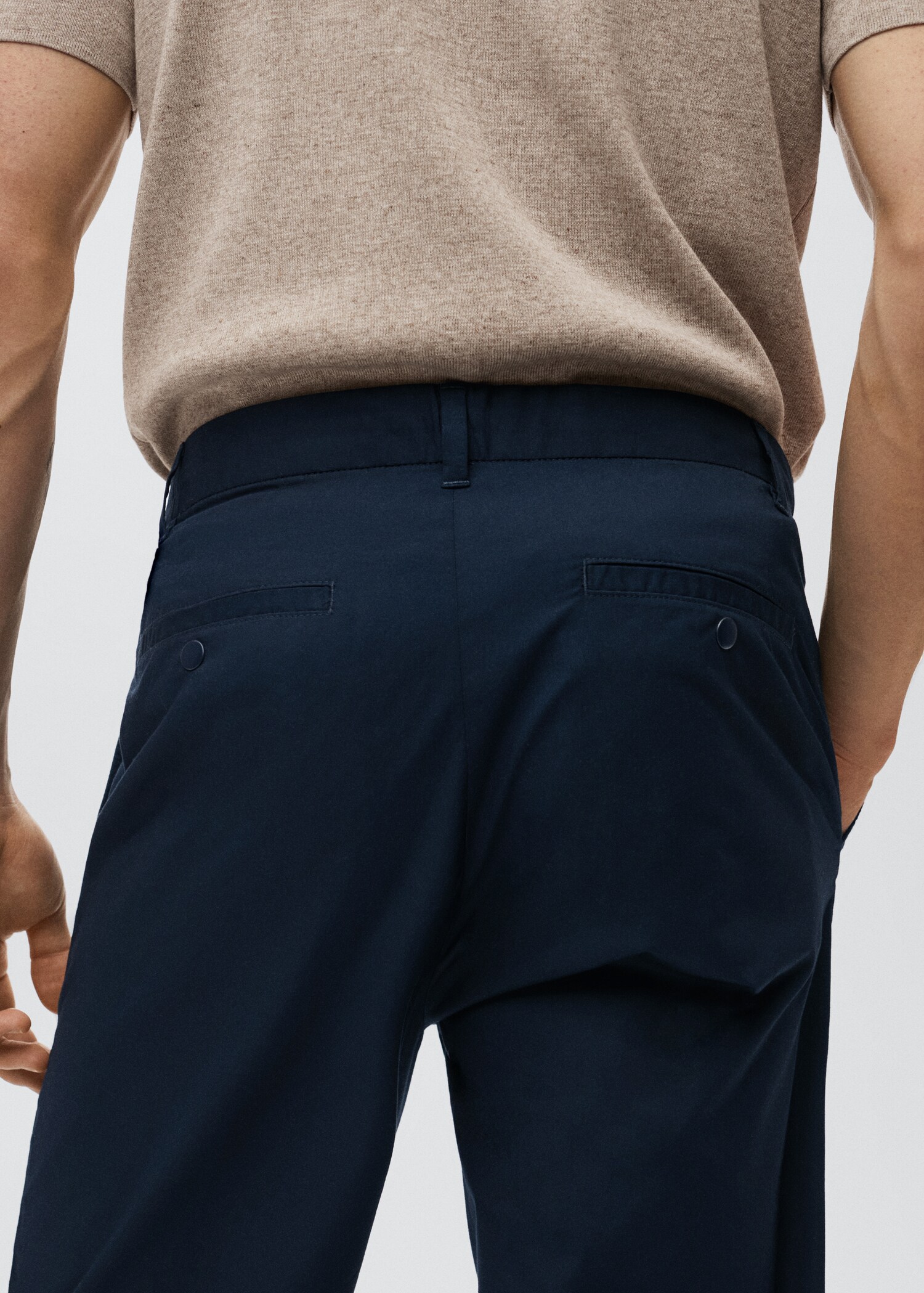 Cotton jogger-style trousers - Details of the article 3