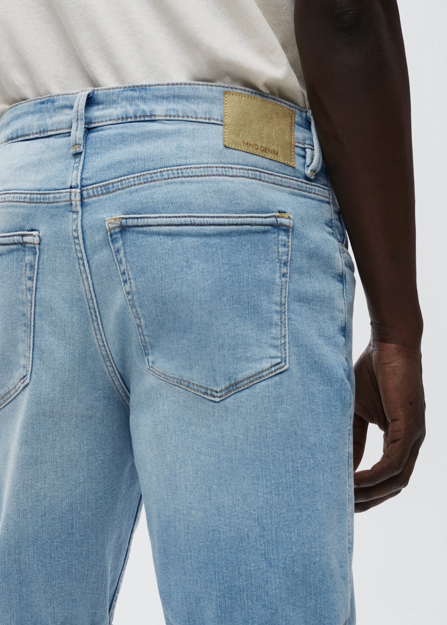Slim-fit denim bermuda shorts - Details of the article 3