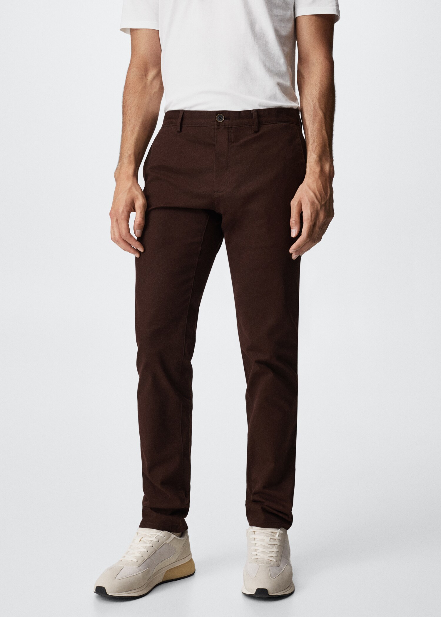 Pantalón chino slim fit sarga - Plano medio