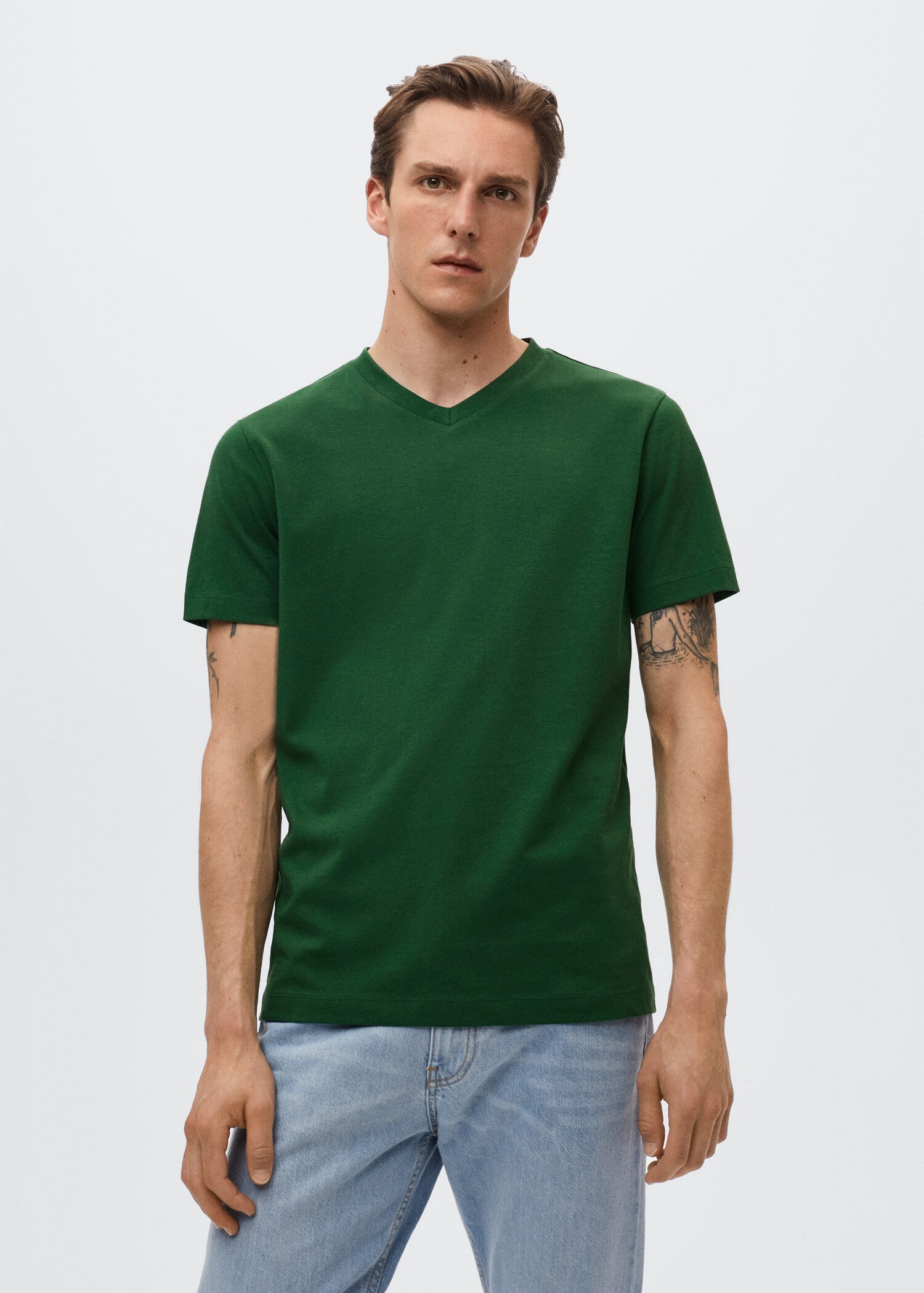 Basic V-neck t-shirt - Medium plane