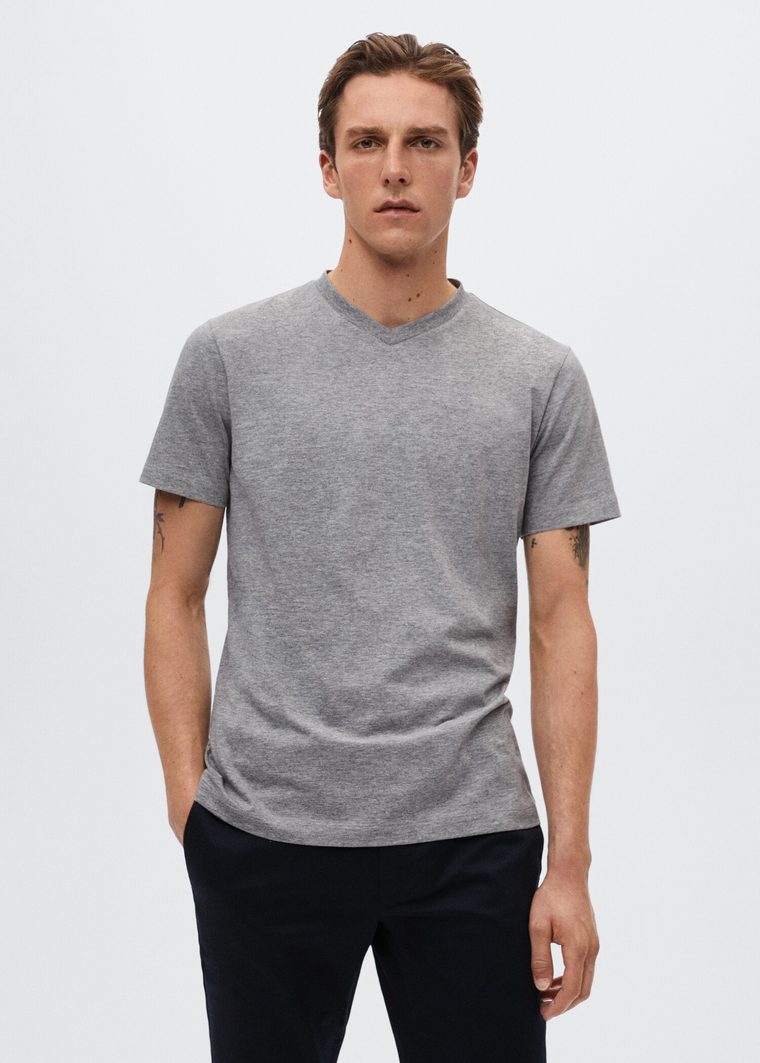 Basic V-neck t-shirt - Medium plane