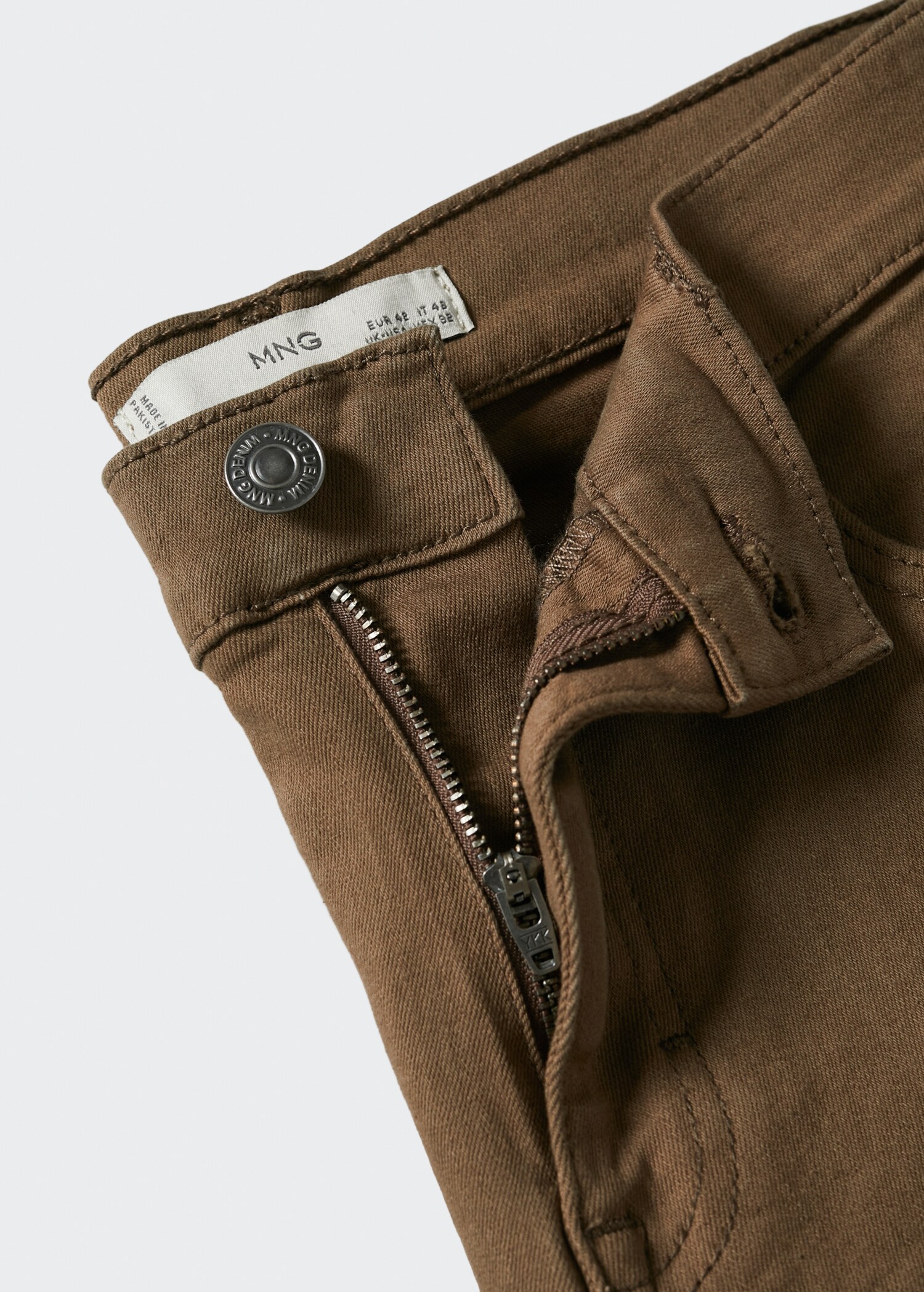 Stretch cotton denim shorts - Details of the article 8