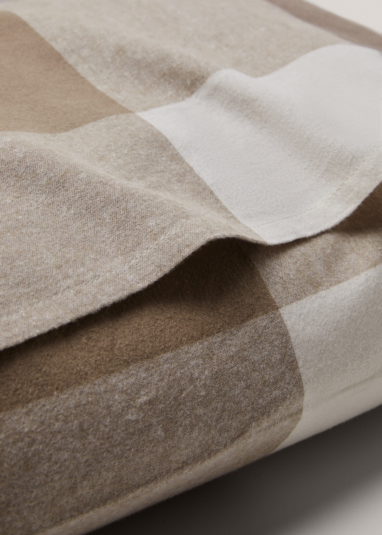 Check flannel pillowcase 60x60cm (Pack of two) - Details of the article 2