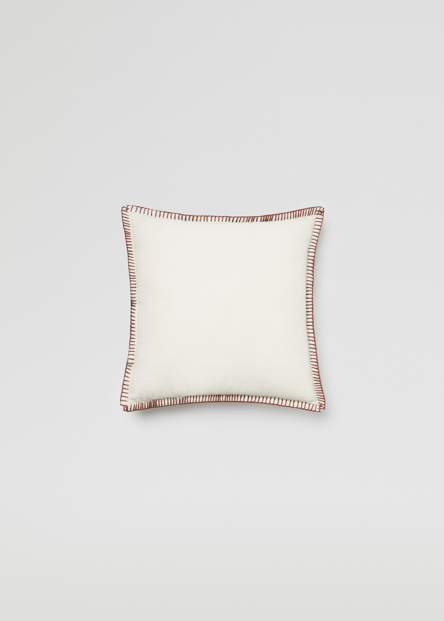 Contrast stitch cushion 30x30cm - Article without model