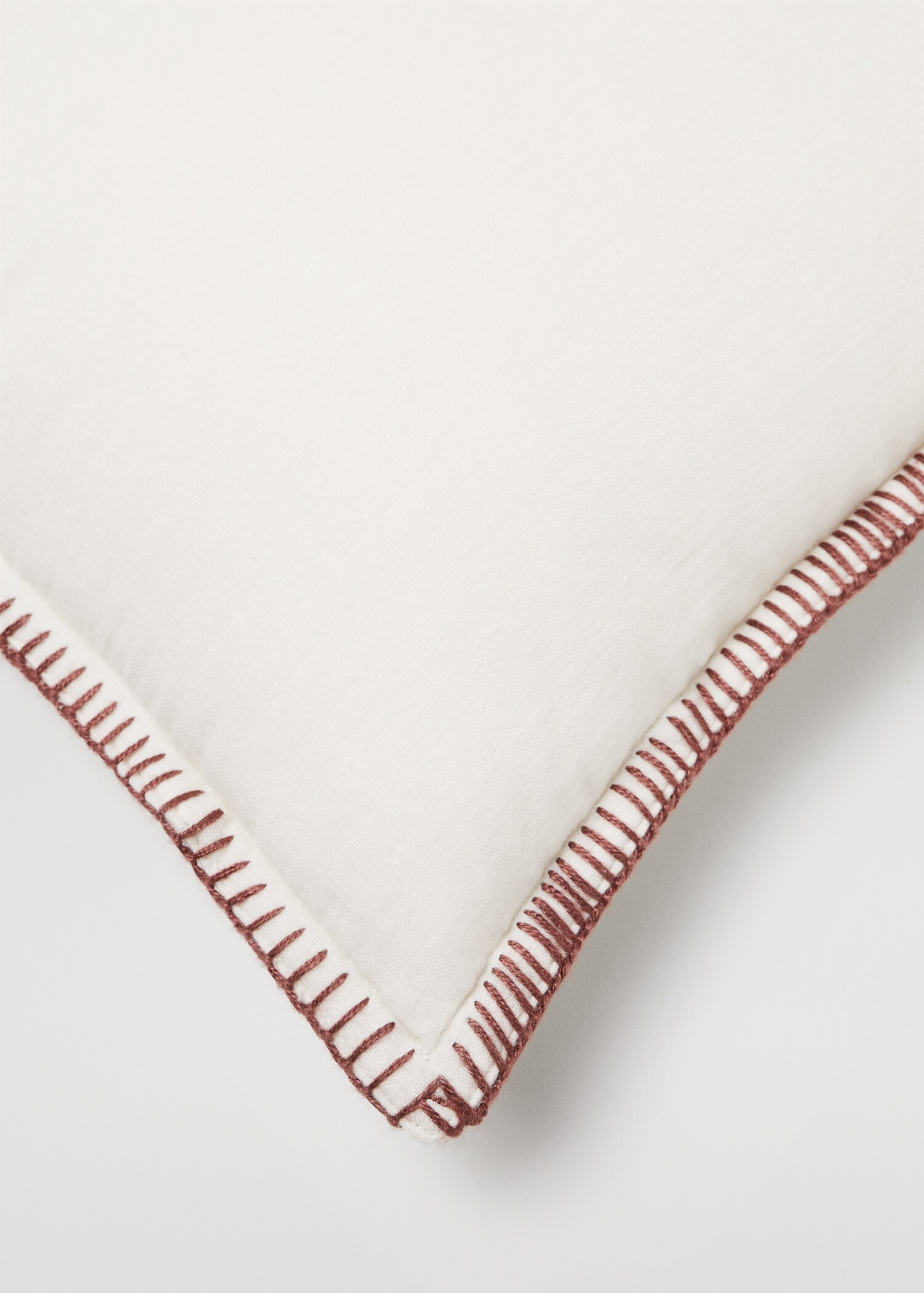 Contrast stitch cushion 30x30cm - Details of the article 3