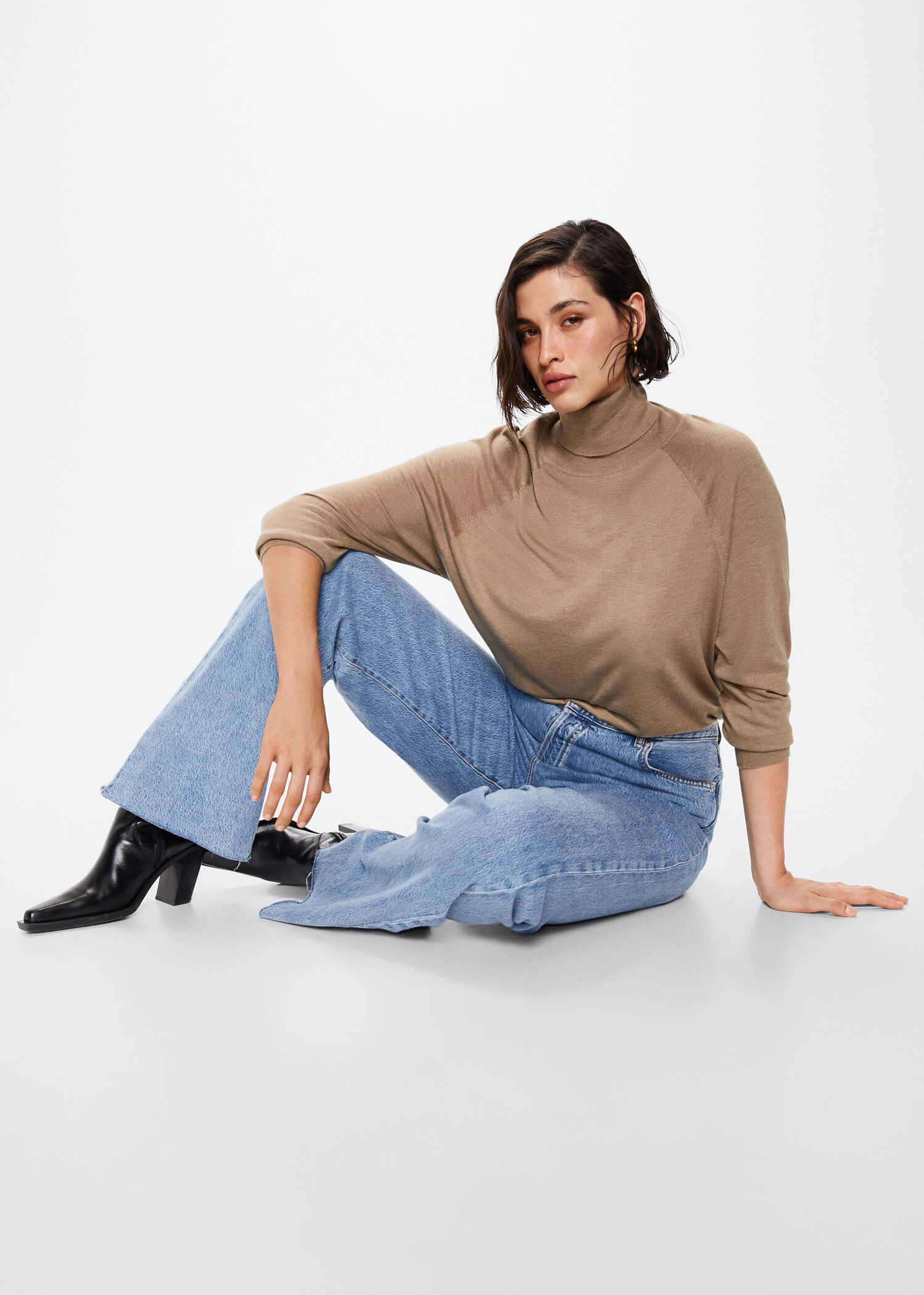 Turtleneck knitted sweater - Details of the article 4