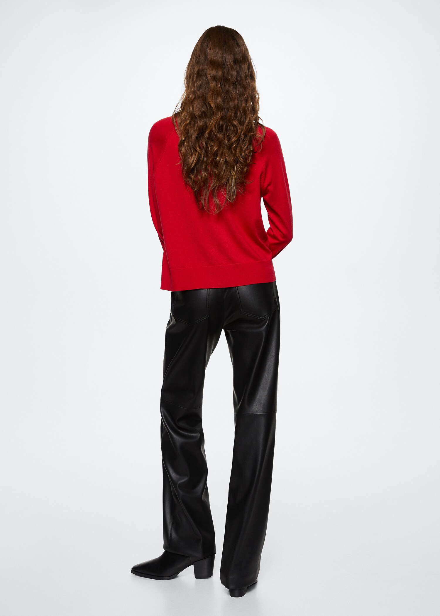 Turtleneck knitted sweater - Reverse of the article