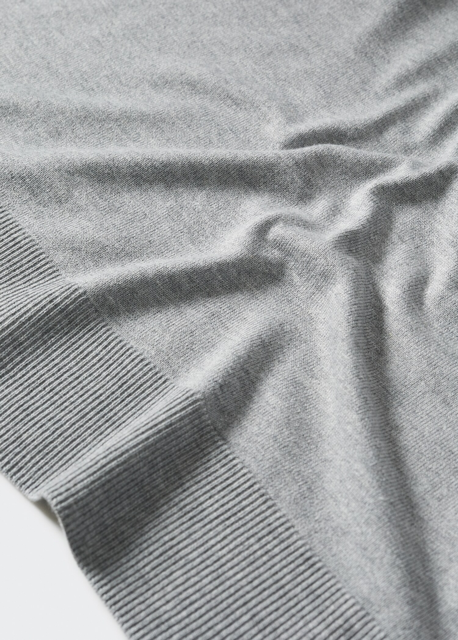 Turtleneck knitted sweater - Details of the article 8