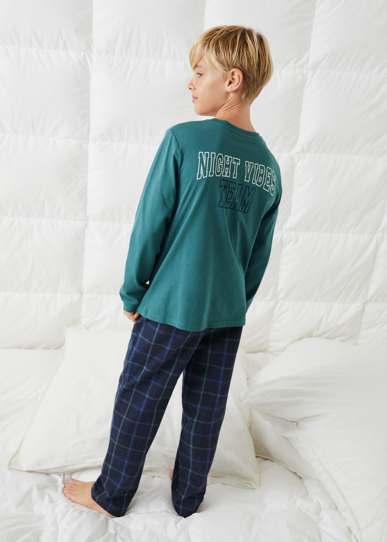 Two-pieces check long pyjamas - Details of the article 2