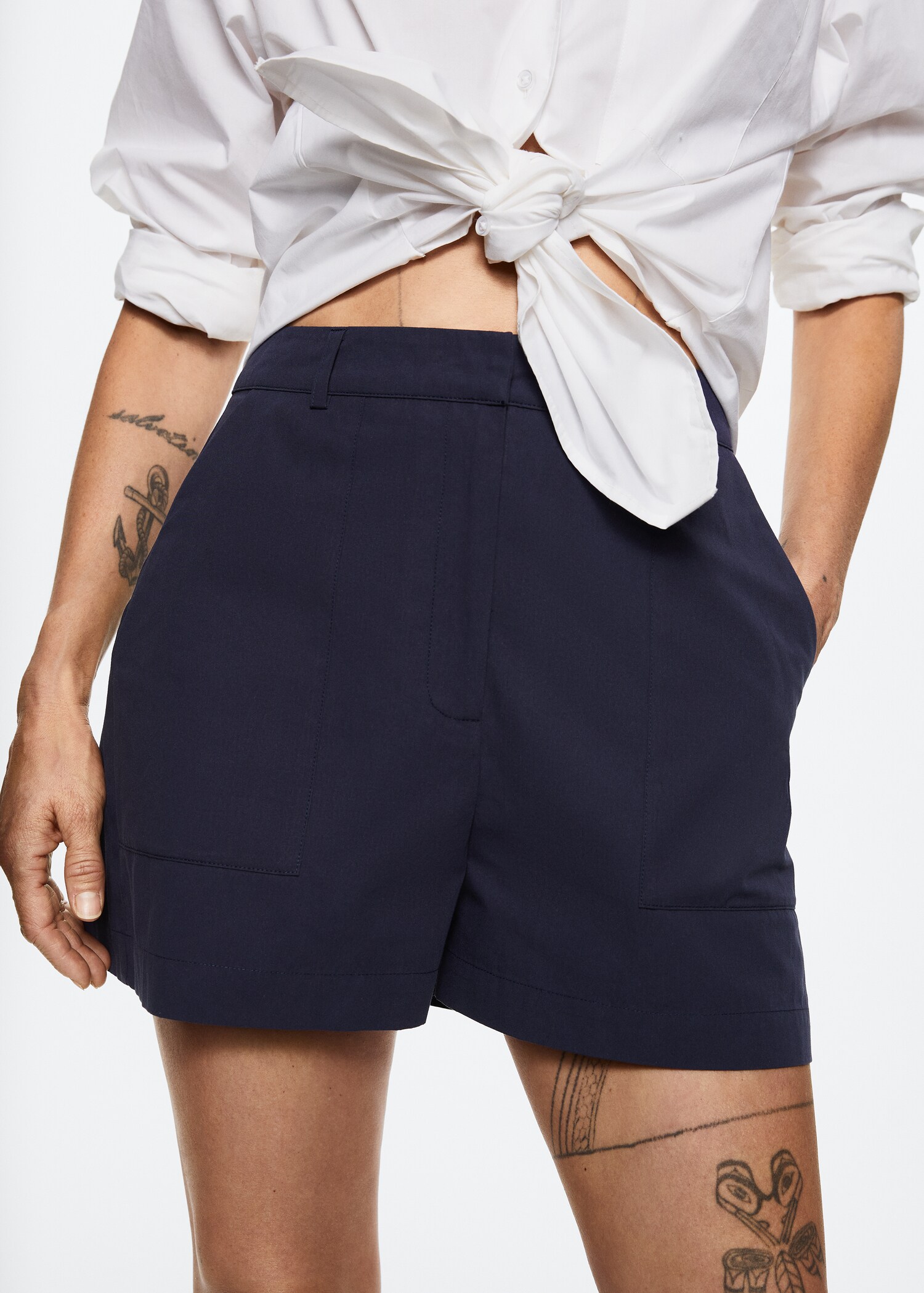 Pockets cotton shorts - Details of the article 1