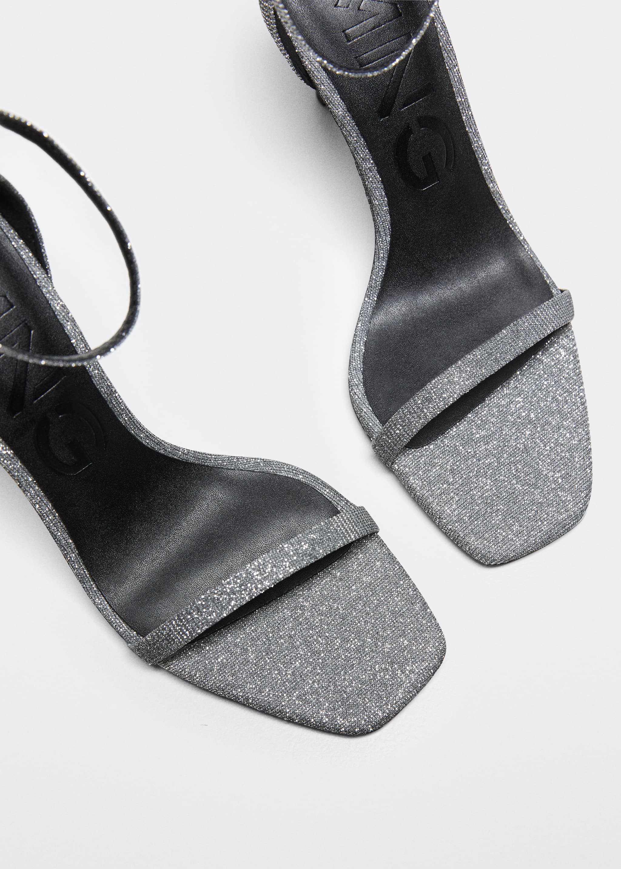 Ankle-cuff sandals - Details of the article 3