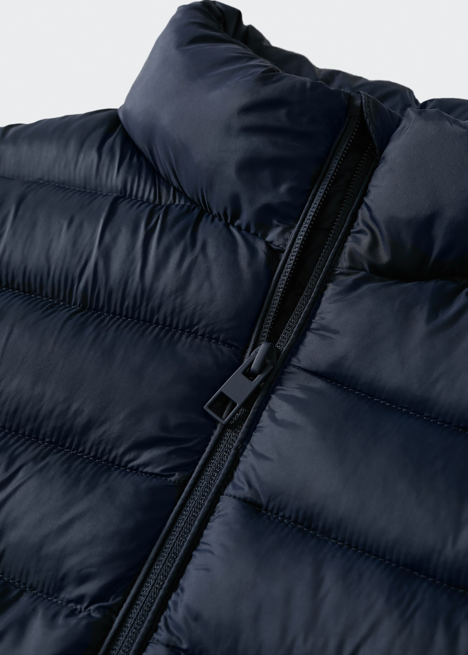 Chaleco acolchado ligero - Detalle del artículo 8